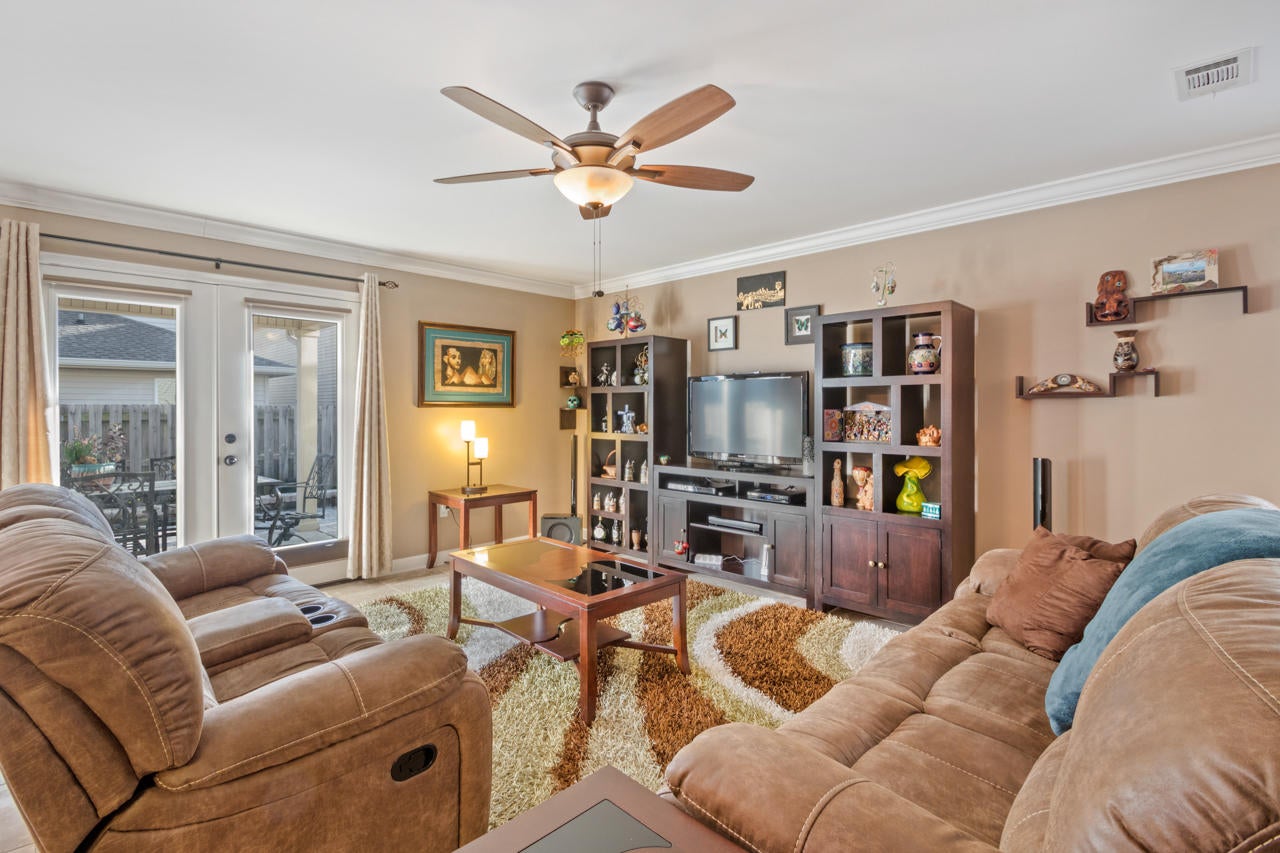 SUMMERWOOD - Residential
