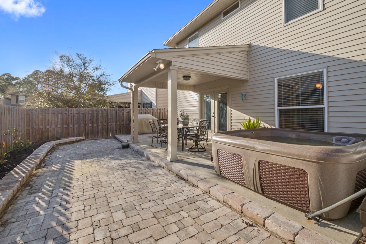 SUMMERWOOD - Residential