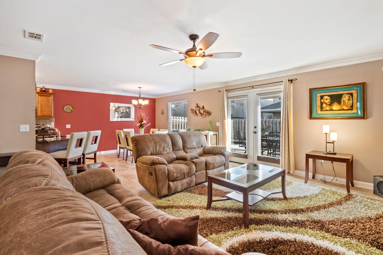 SUMMERWOOD - Residential