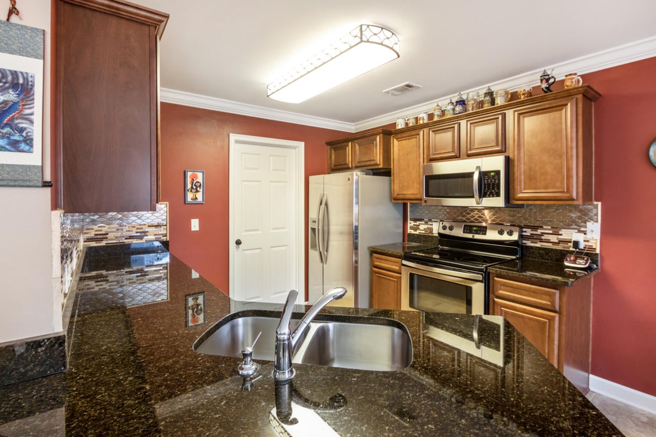 SUMMERWOOD - Residential