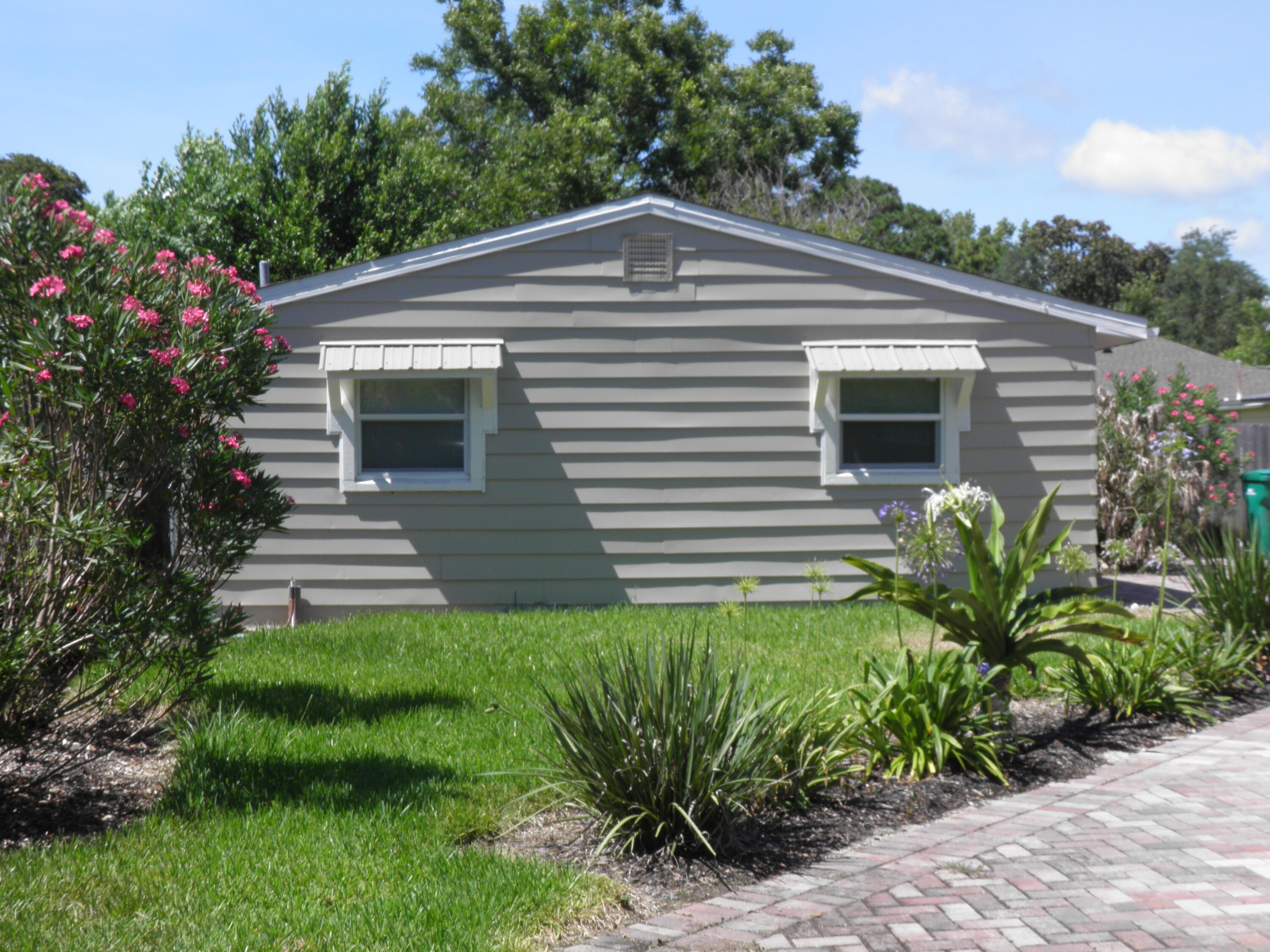 GARNIERS BEACH 2ND - Residential Lease