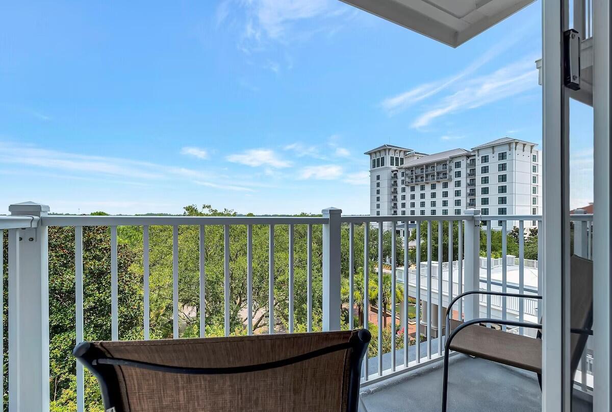 GRAND SANDESTIN - Residential Lease