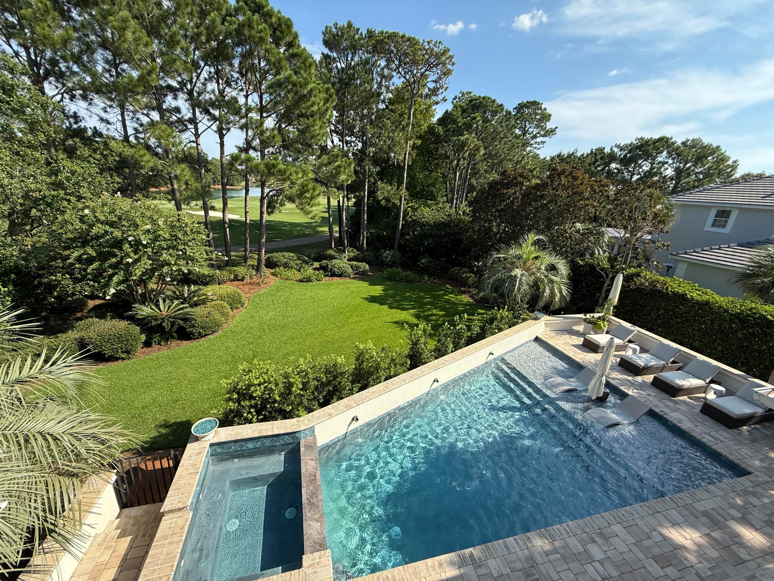 BURNT PINE - Residential