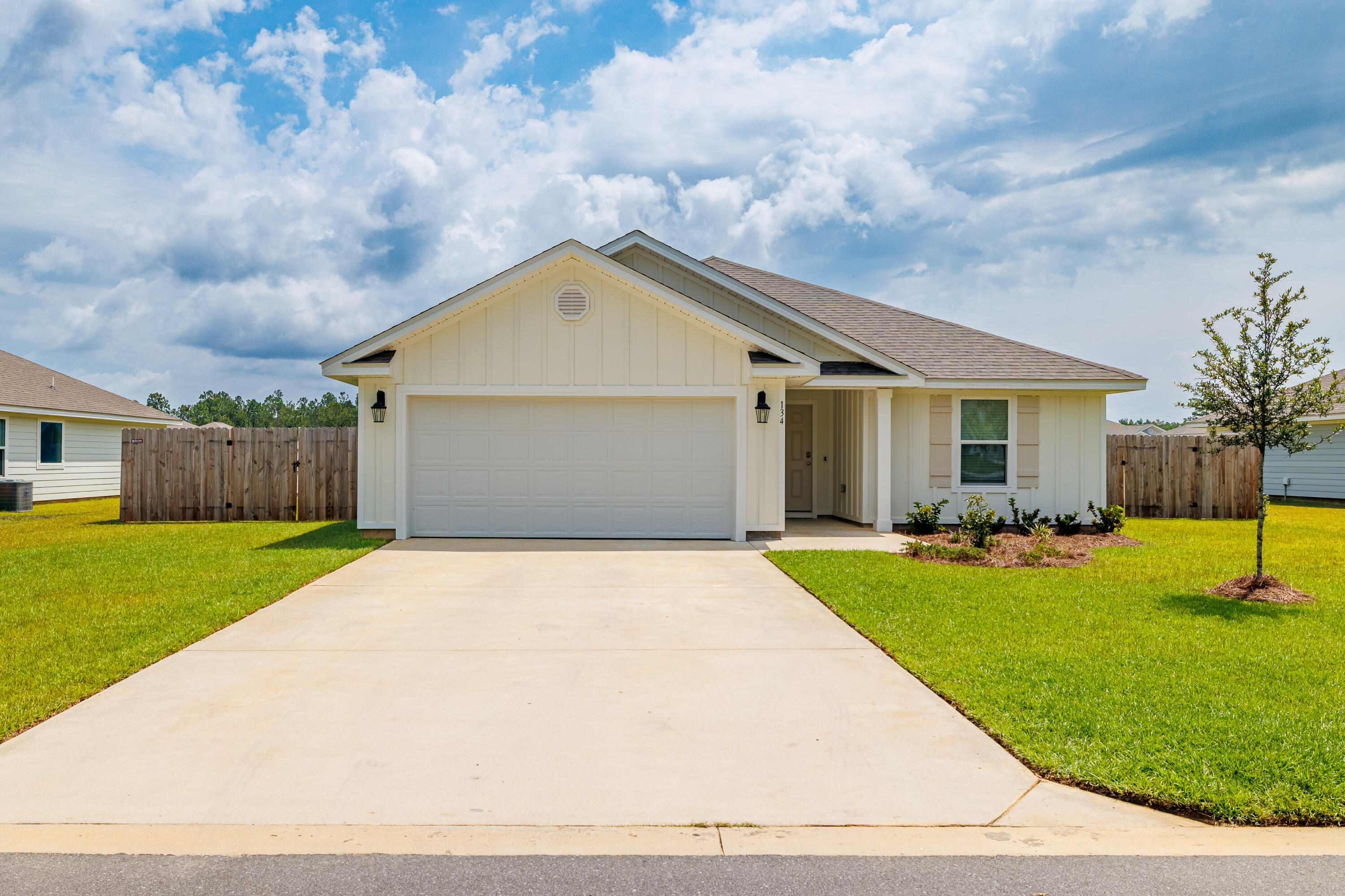 Stunning 3-bed, 2-bath home in Freeport, perfectly blending style & functionality. The Lismore open-concept floor plan is ideal for entertaining & daily living. Special features include; Ivory shaker-style cabinetry, soft-close drawers, and granite countertops. The primary suite offers a peaceful retreat. Enjoy a fully enclosed privacy fence & a Ridorust irrigation system for a lush lawn. Located just 20 minutes from the pristine 30A beaches, with easy access to Hwy 20, 331, & I-10. Over $13,500 in upgrades! Schedule your showing today!