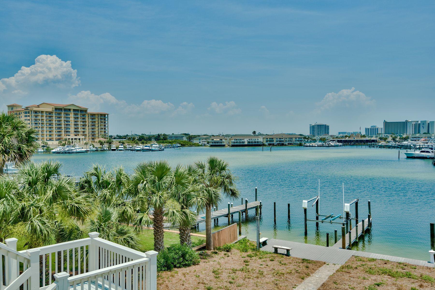 HOLIDAY ISLE - Residential