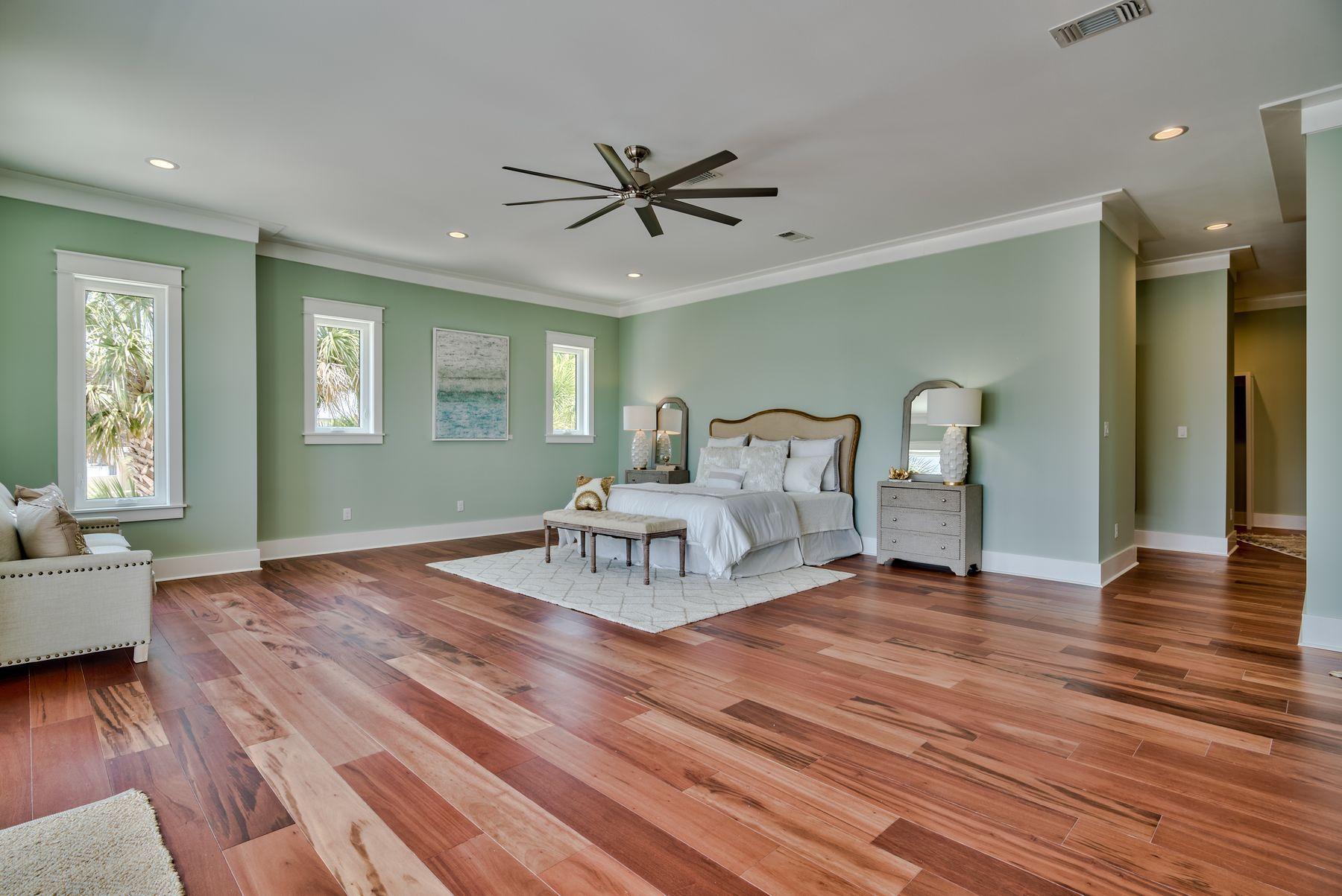 HOLIDAY ISLE - Residential