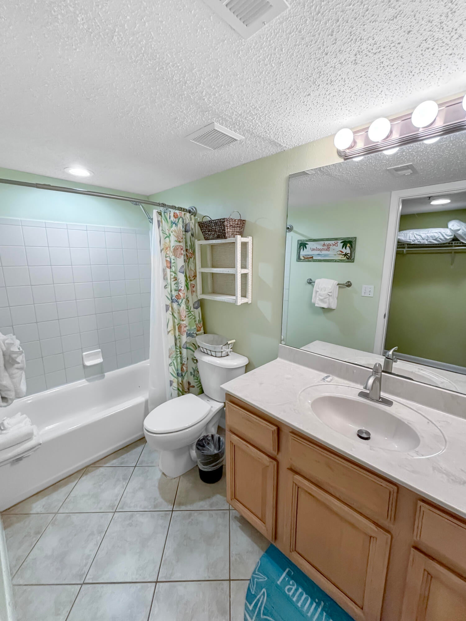 SURF DWELLER CONDO - Residential