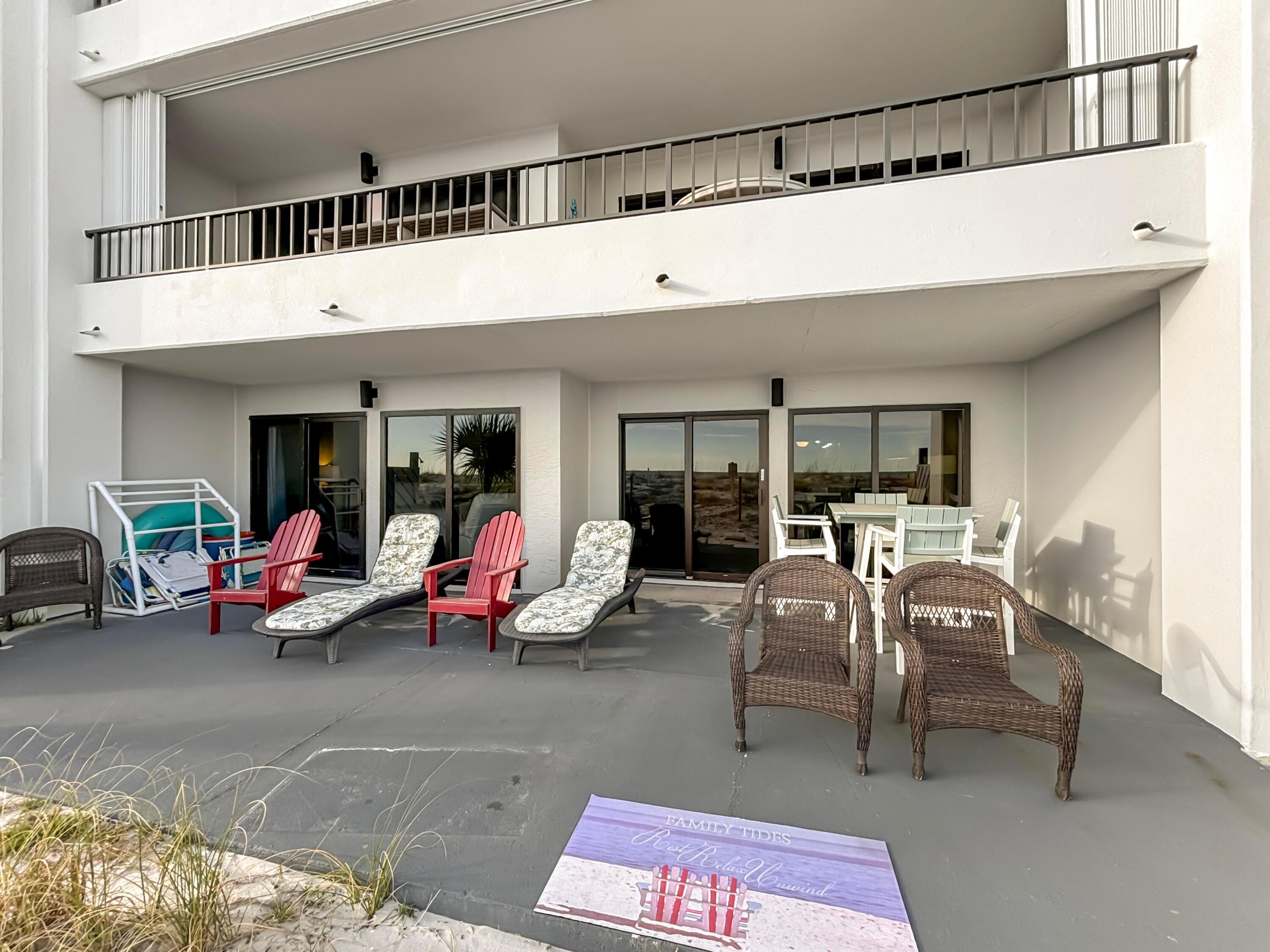SURF DWELLER CONDO - Residential