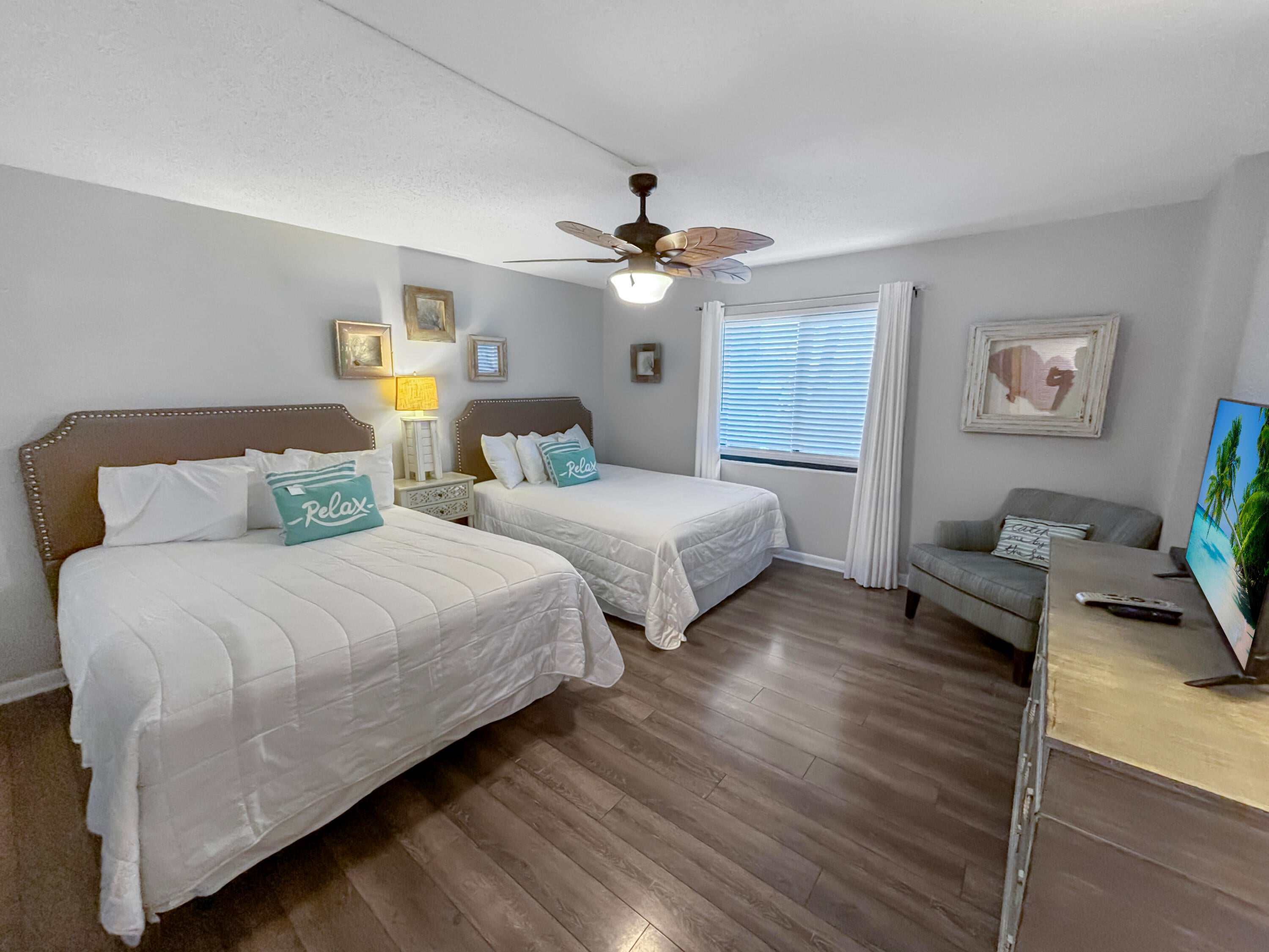 SURF DWELLER CONDO - Residential