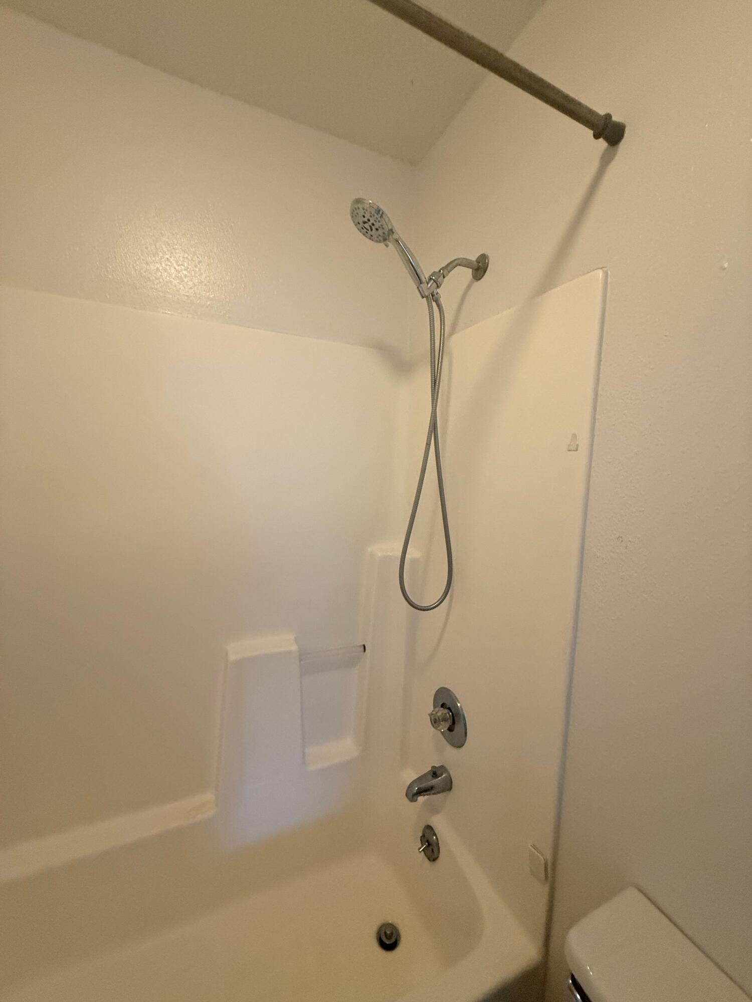 STONEY BEACH - Residential Lease