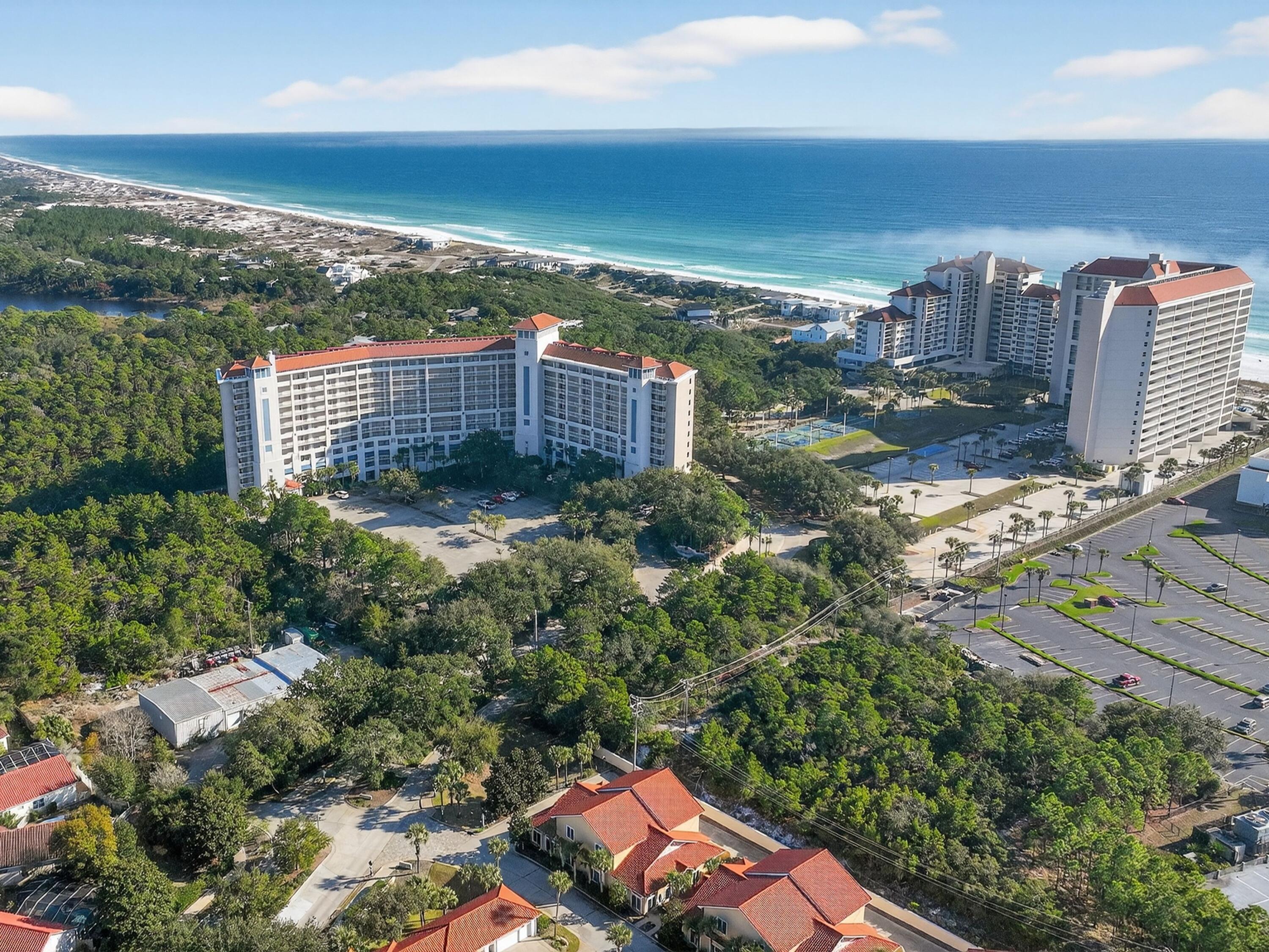 SUMMIT AT TOPS'L (THE) - Residential