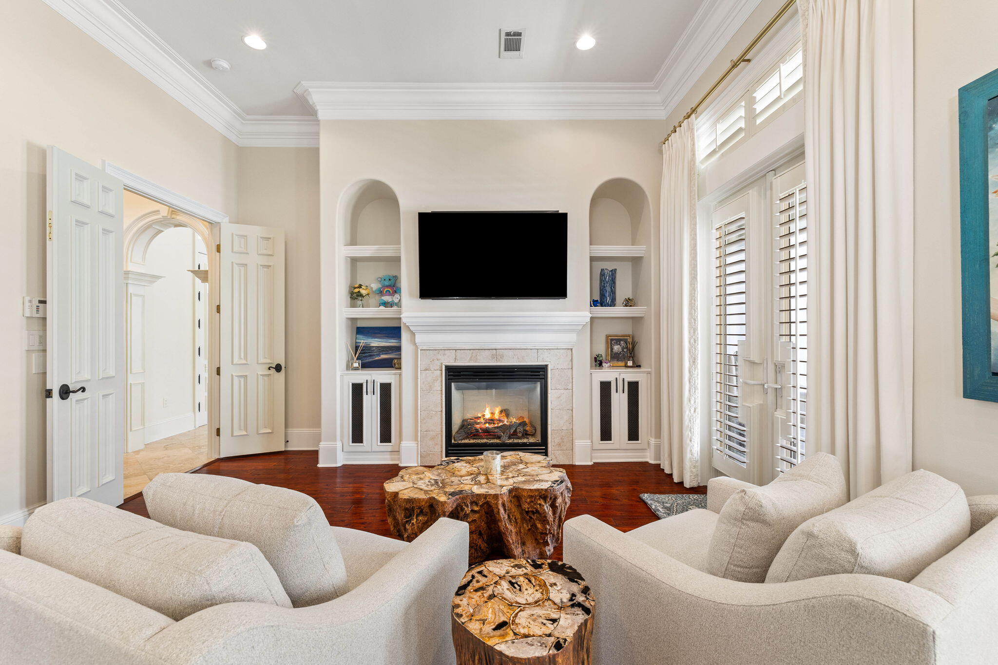 BURNT PINE - Residential