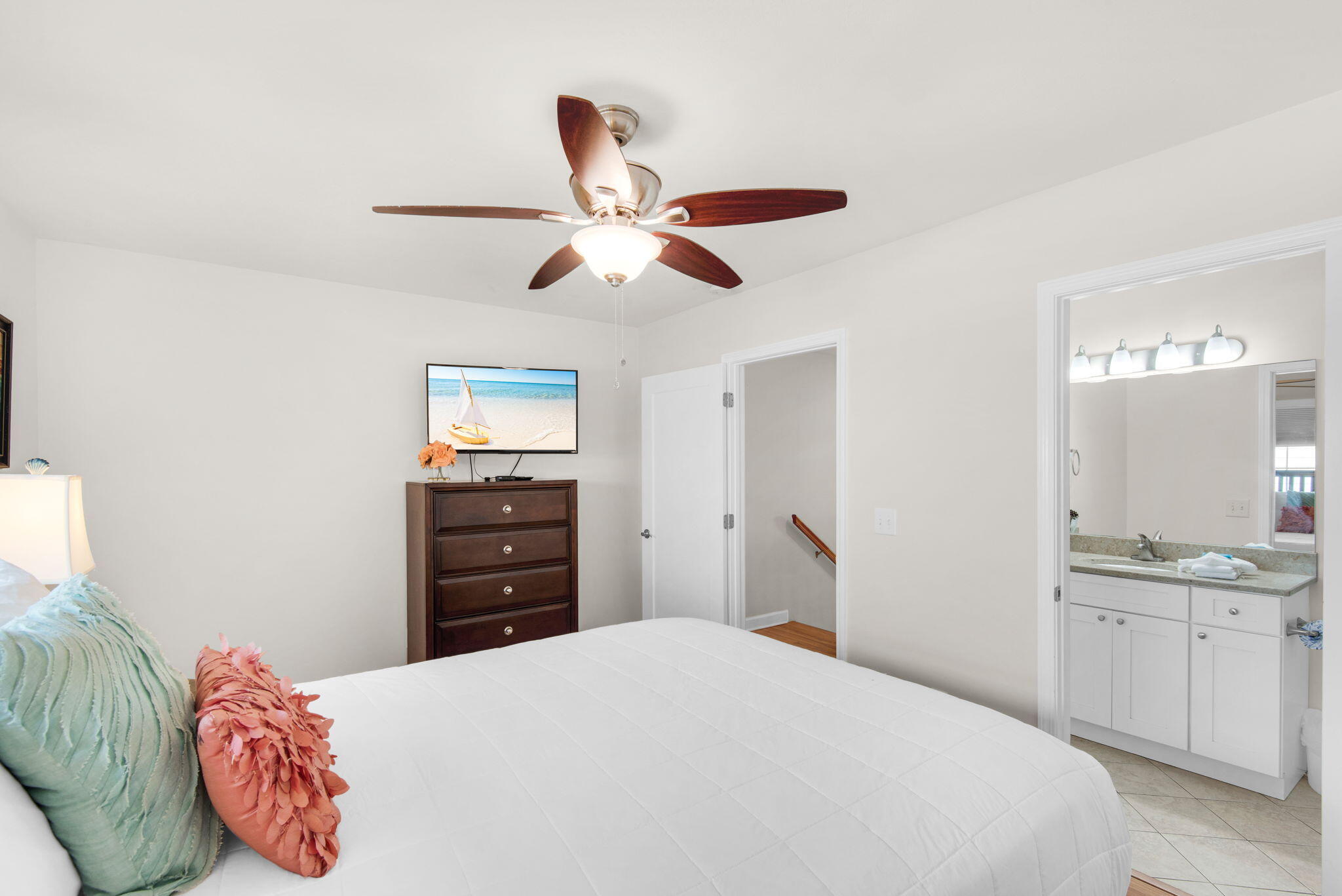 WOODLAND SHORES T/H PH 3 - Residential