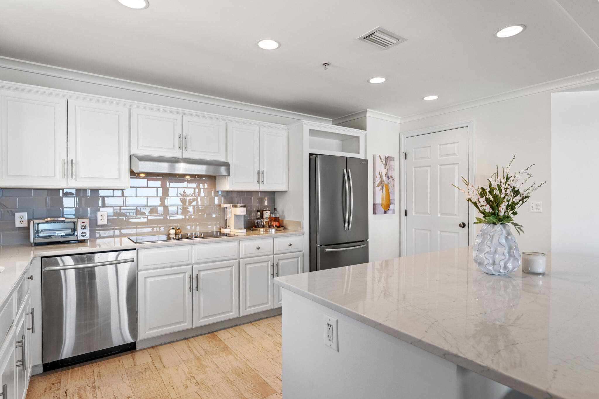 SOUTHWINDS III - Residential