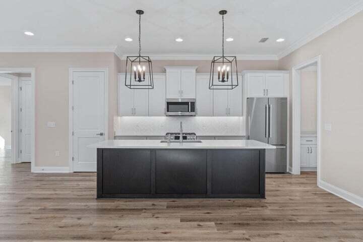 EAGLES LANDING S/D - Residential