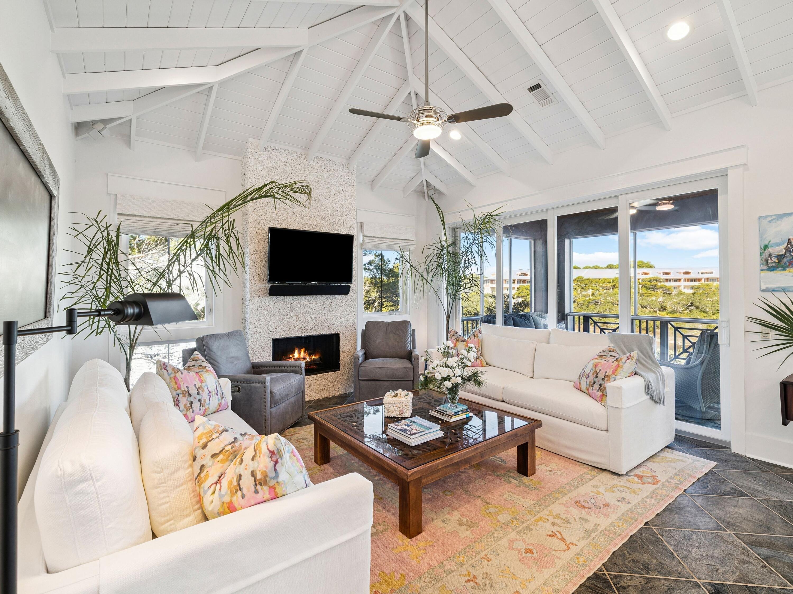 BLUE MOUNTAIN BEACH - Residential