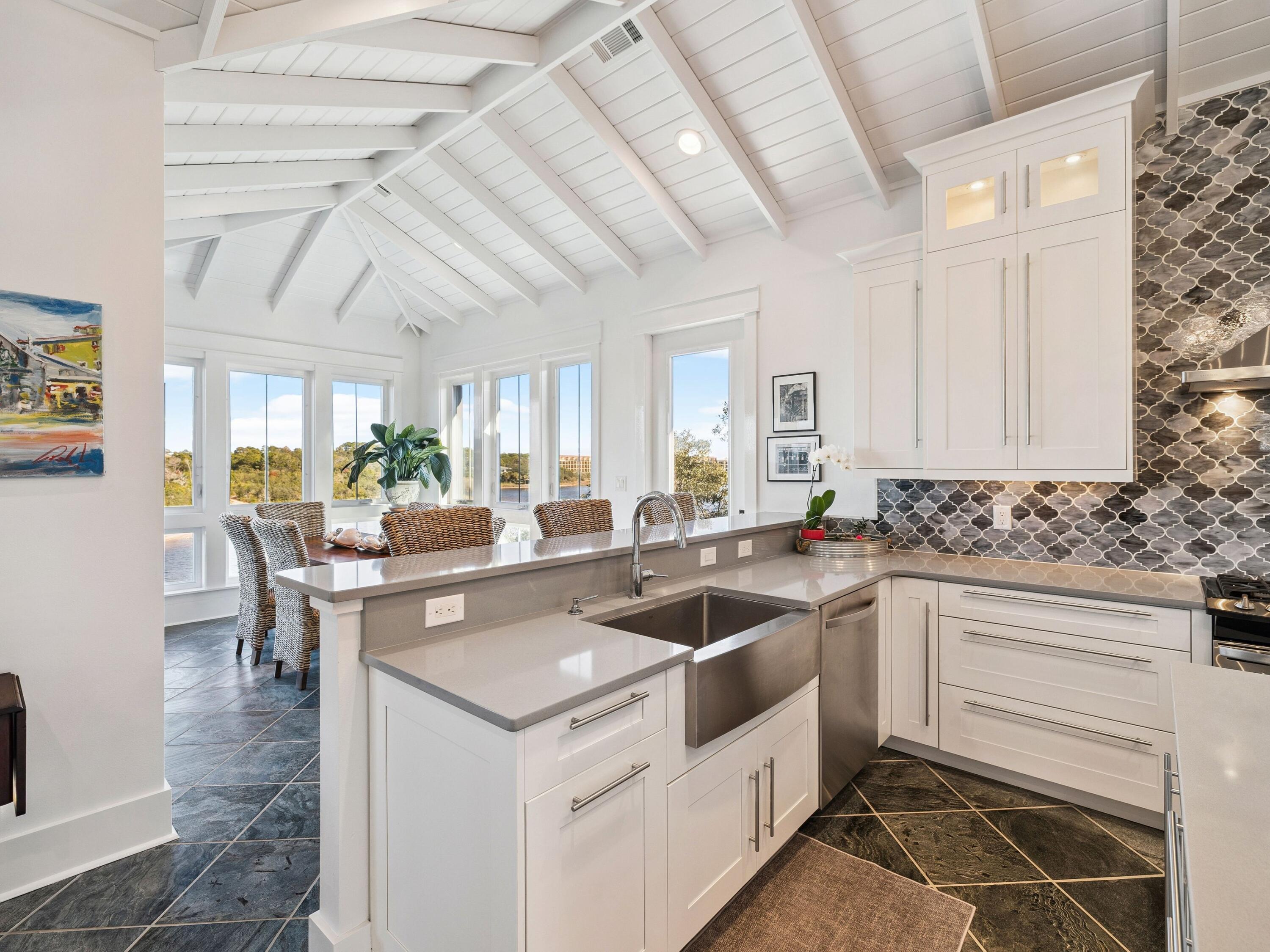 BLUE MOUNTAIN BEACH - Residential