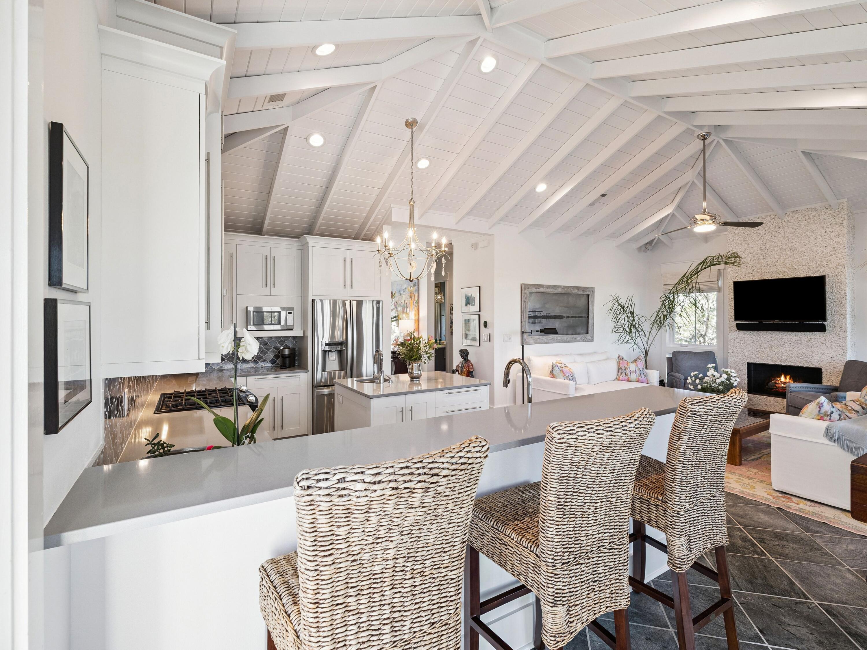 BLUE MOUNTAIN BEACH - Residential
