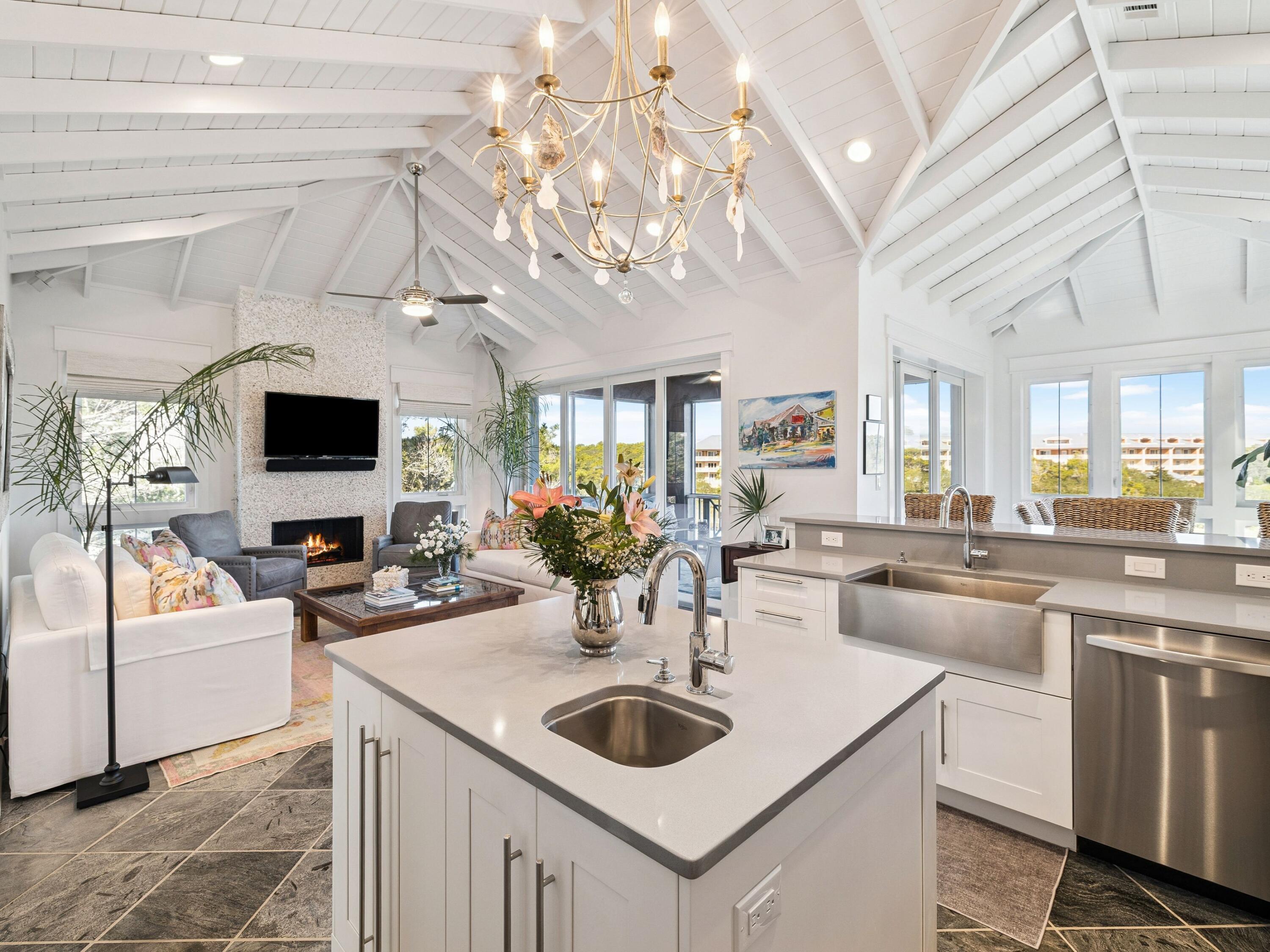 BLUE MOUNTAIN BEACH - Residential