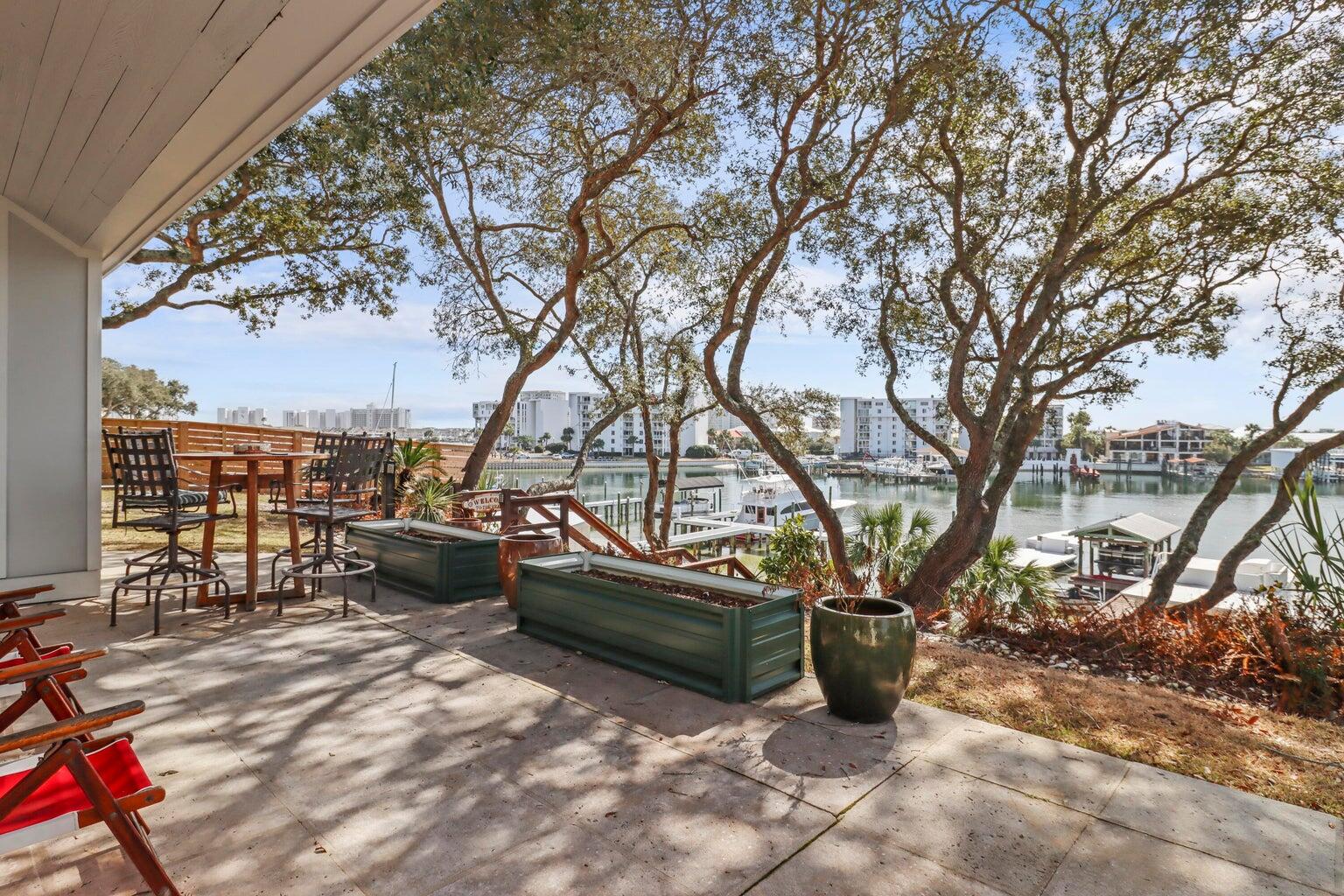 EAST PASS ADDN TO DESTIN - Residential