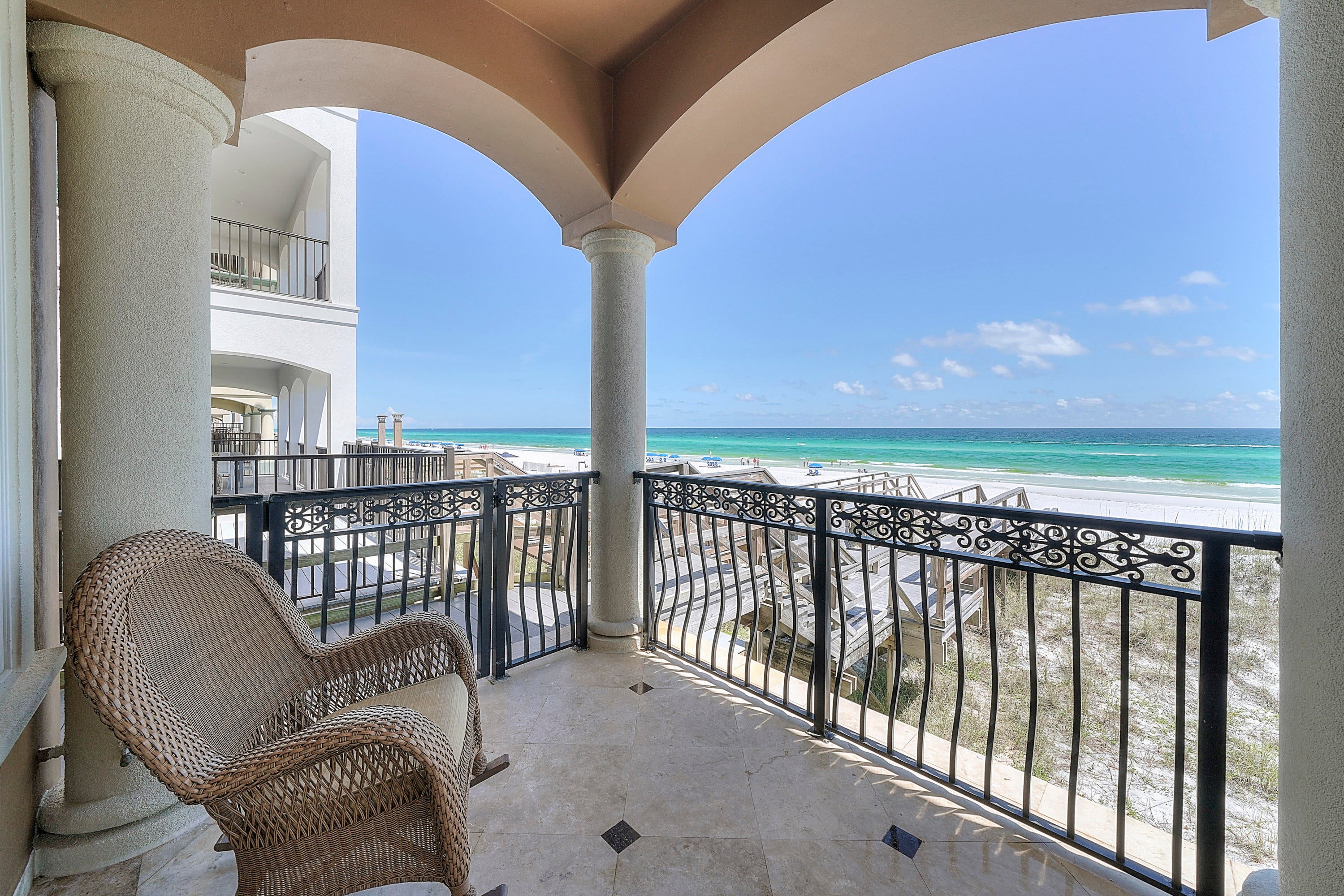 DESTINY BY THE SEA - Residential