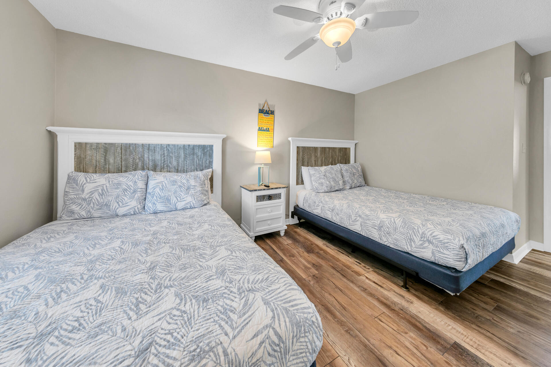 BEACHSIDE VILLAS CONDO PH 1 - Residential