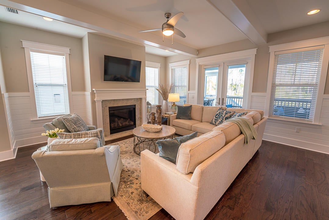 NATUREWALK AT SEAGROVE - Residential