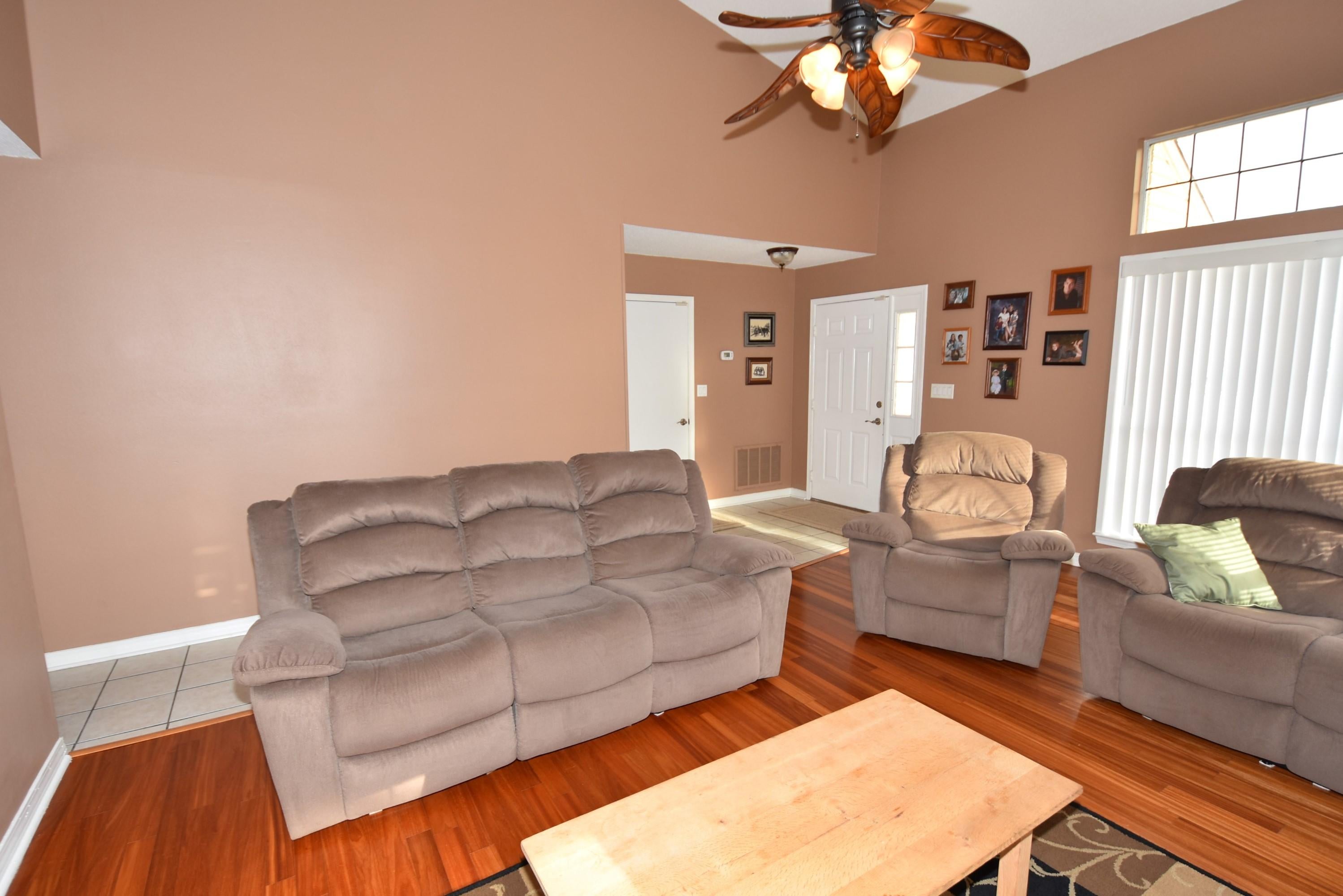 KINGS CROSSING PH 2 - Residential