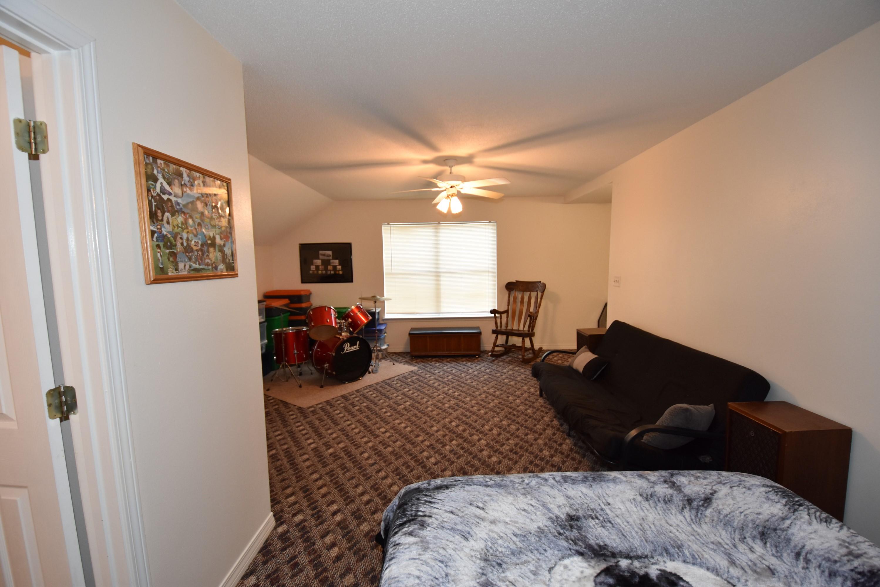 KINGS CROSSING PH 2 - Residential