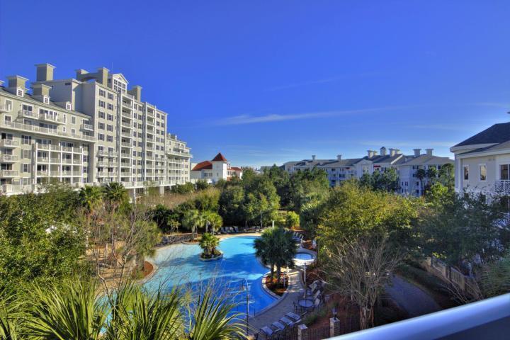 BAHIA CONDO - Residential