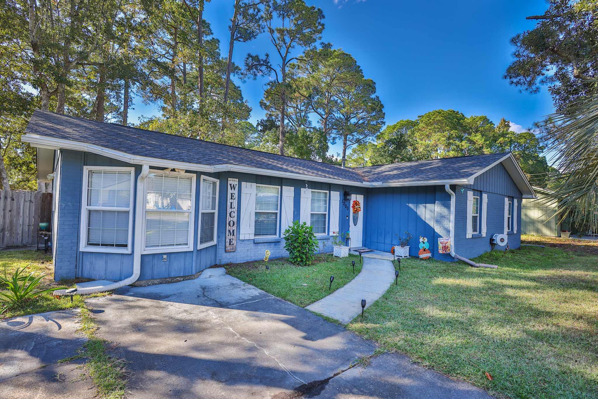 PINE MEADOWS - Residential