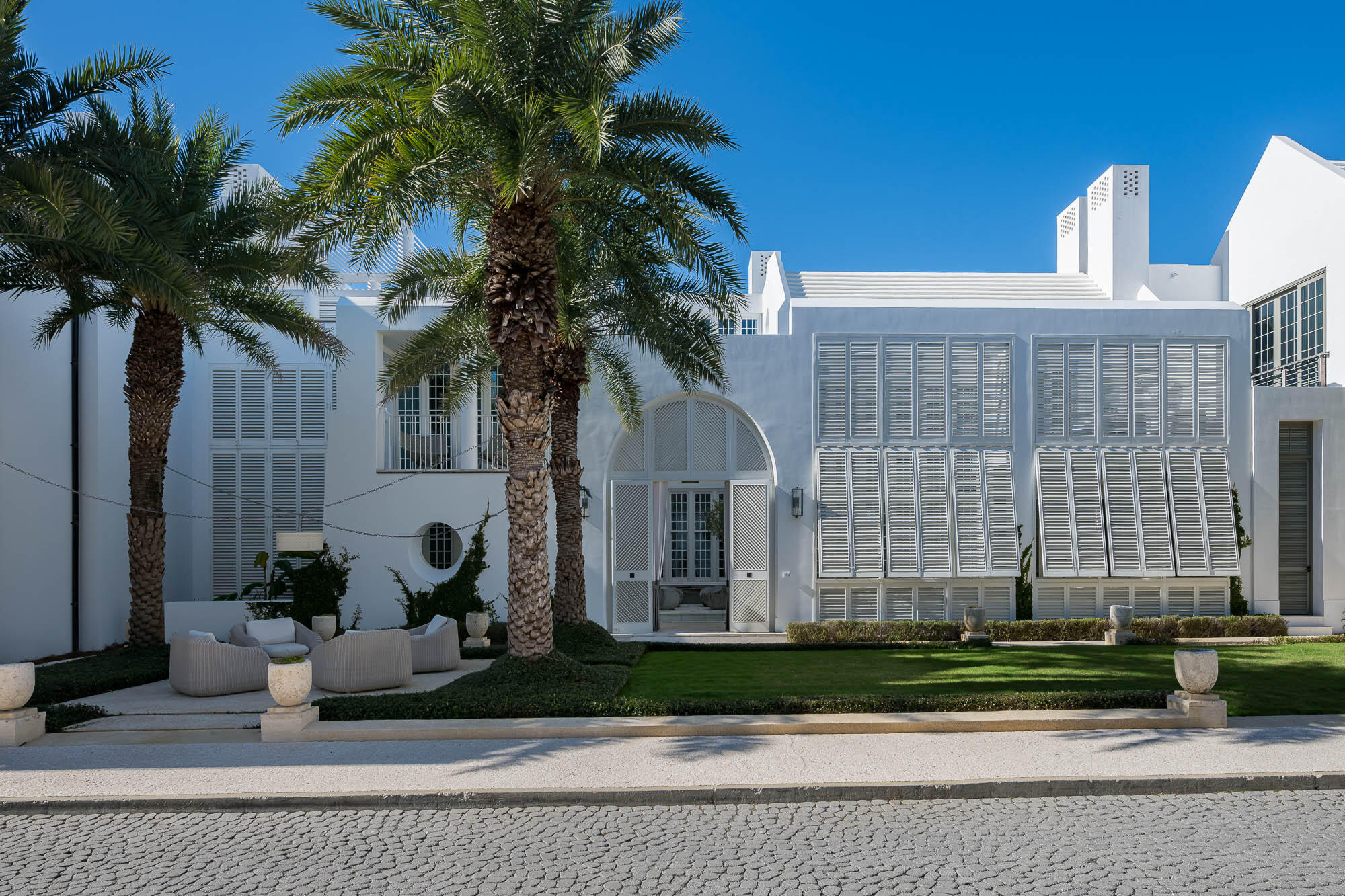 Alys Beach is situated within the Somerset Community Development District. The 2024 Alys Beach Neighborhood Association Dues are $2,693.88/Qtr.  Buyer pays a one-time Capital Contribution to the ABNA in the amount of $25,000 and a one-time fee of $12,500 to The Alys Foundation at closing. Contact Listing Agent for more information.  Visit our website at www.alysbeach.com.