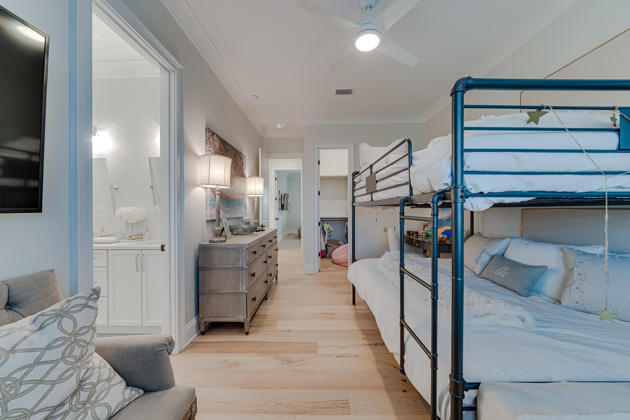 TIVOLI RIDGE - Residential
