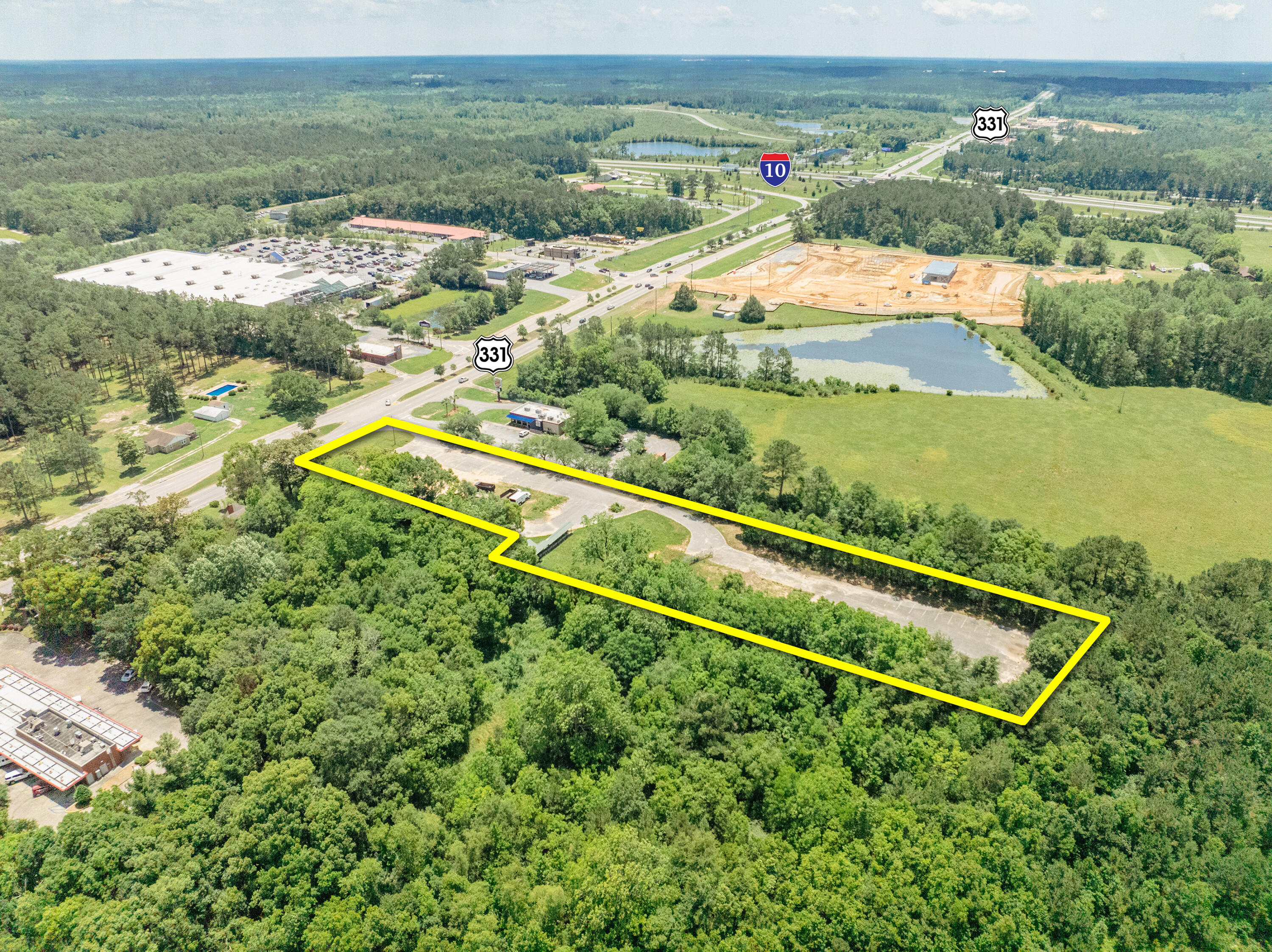 PRIME COMMERCIAL LOCATION! 3± Acres on US Highway 331 South in DeFuniak Springs, Florida of Walton County. Subject property is approximately 0.4± miles north of Interstate 10 and centrally located to South Walton County, Destin, Fort Walton, Panama City, and Crestview. According to the City of DeFuniak Springs Zoning Map, the subject property is zoned C-1, https://defuniaksprings.net/1168/Zoning-Ordinance-Zoning-Map. Existing survey is located under the Documents Tab.