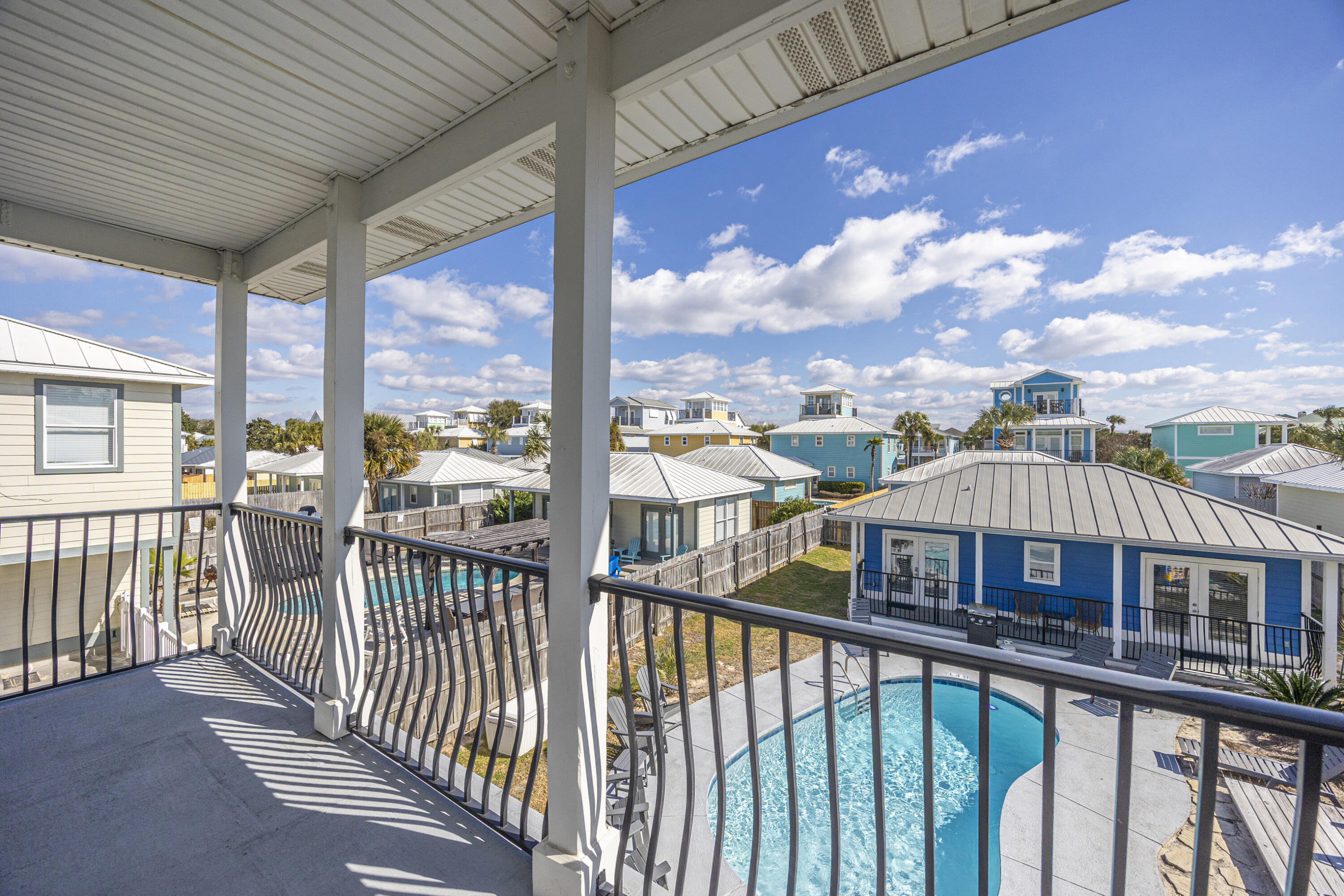 CRYSTAL BEACH - Residential