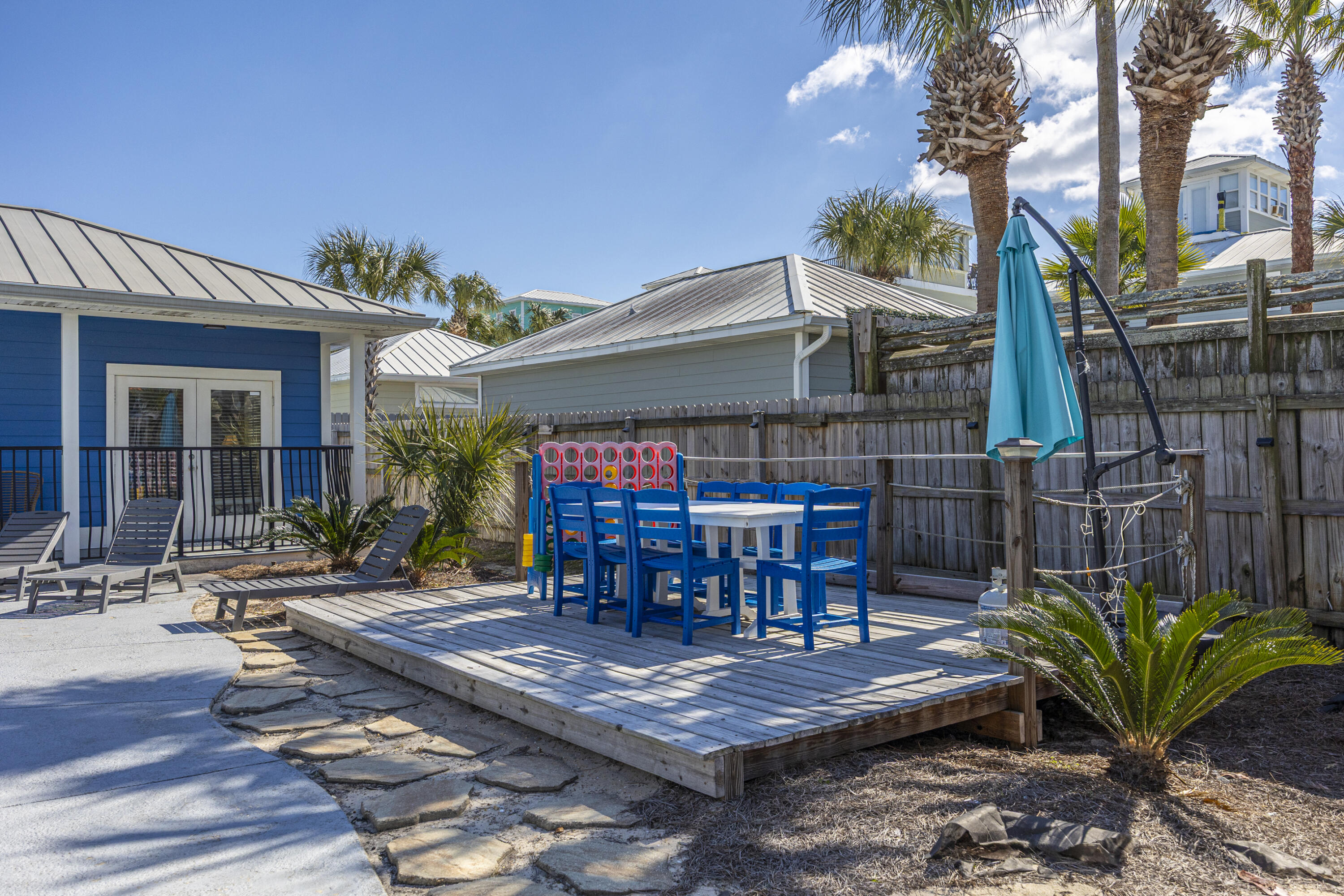 CRYSTAL BEACH - Residential
