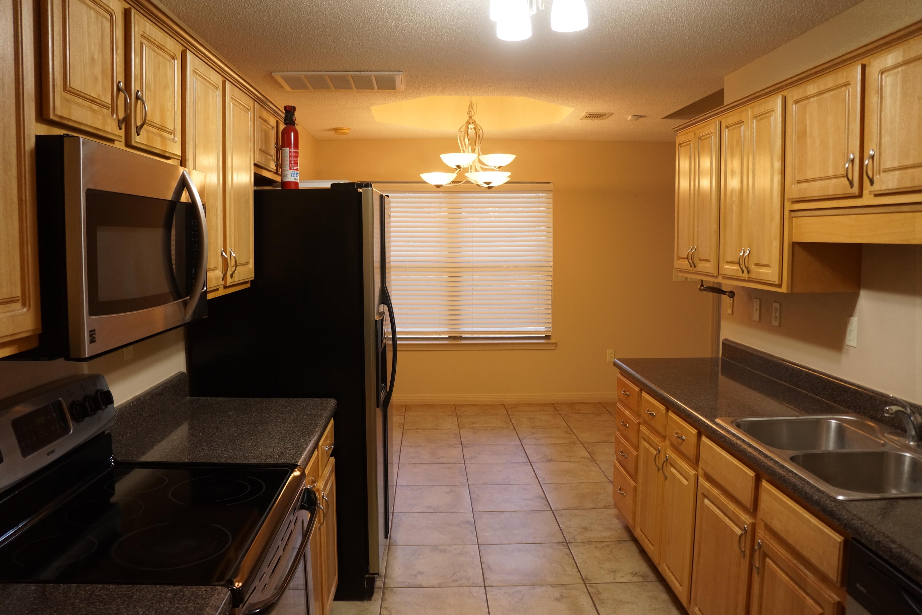 SPRING HOLLOW ESTATES - Residential