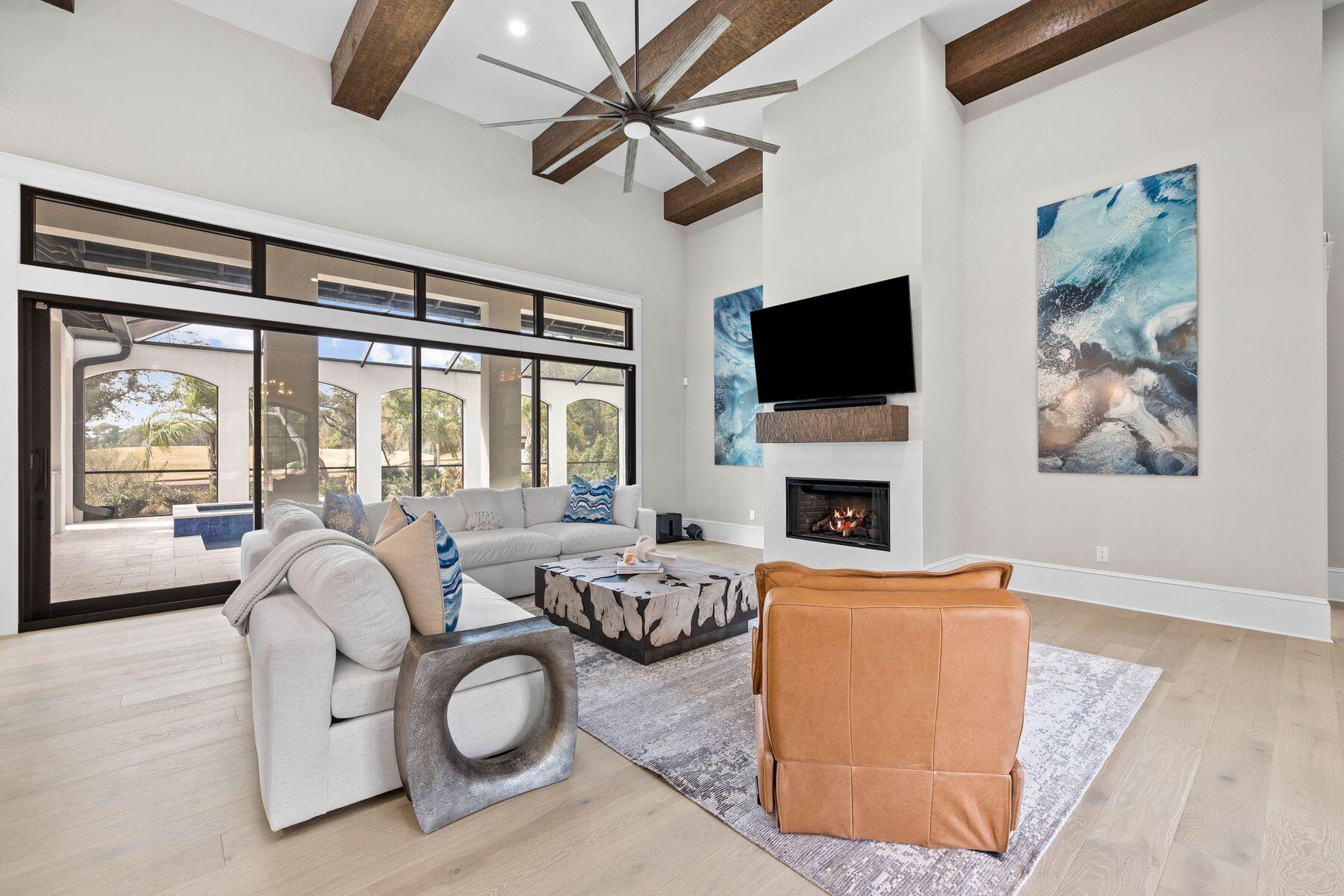 BURNT PINE - Residential