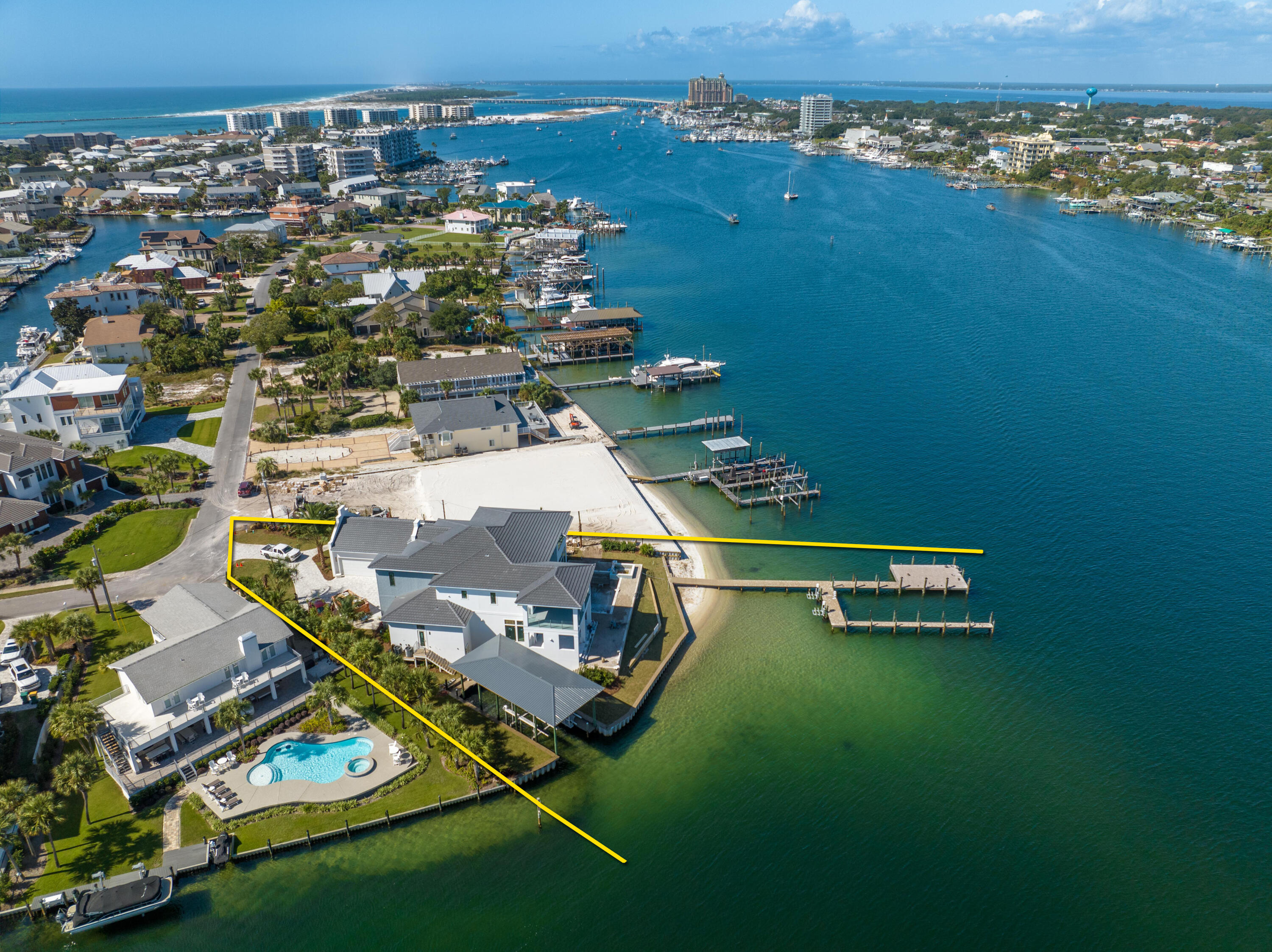 HOLIDAY ISLE - Residential