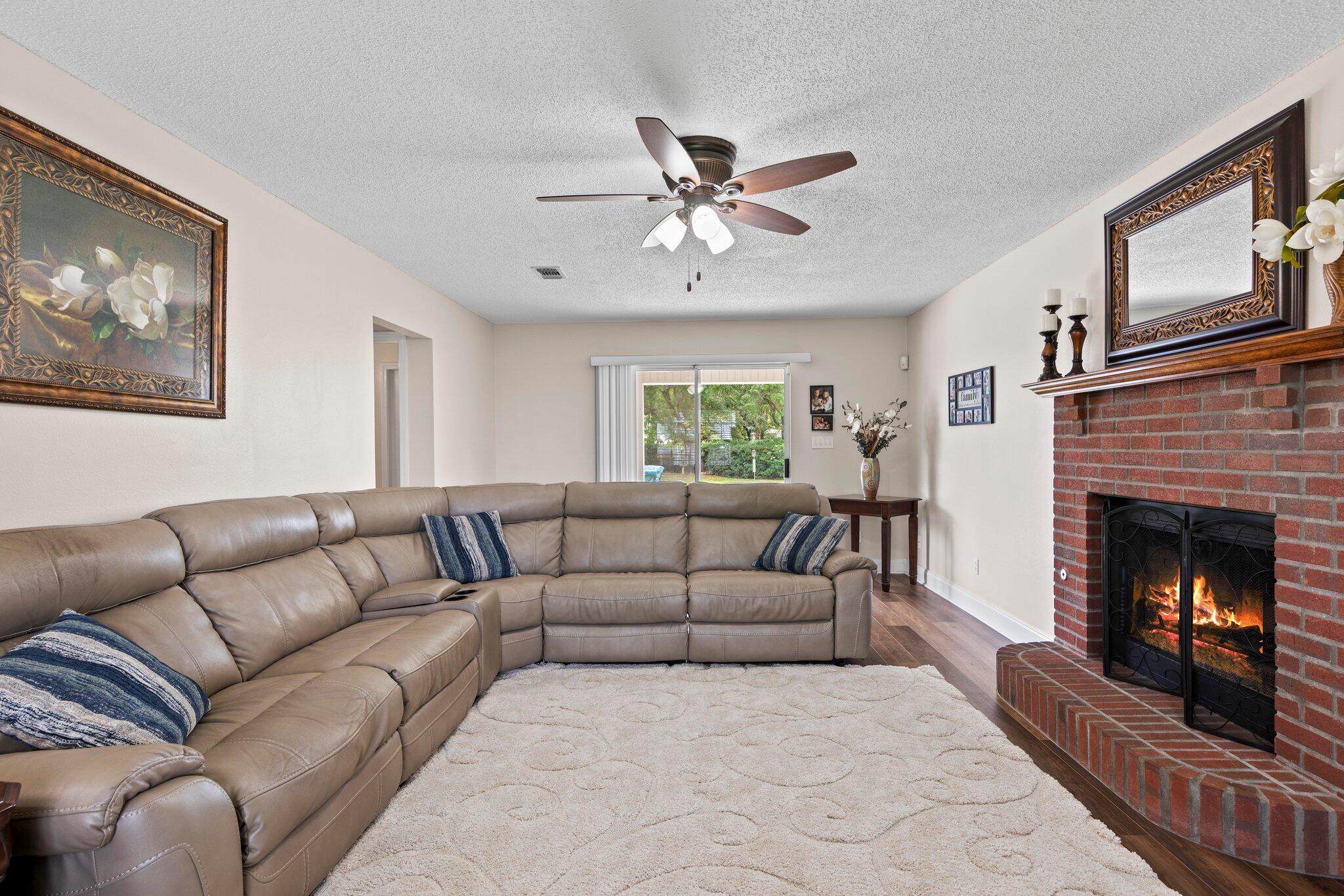ELLIOTTS POINT 11TH ADDN - Residential