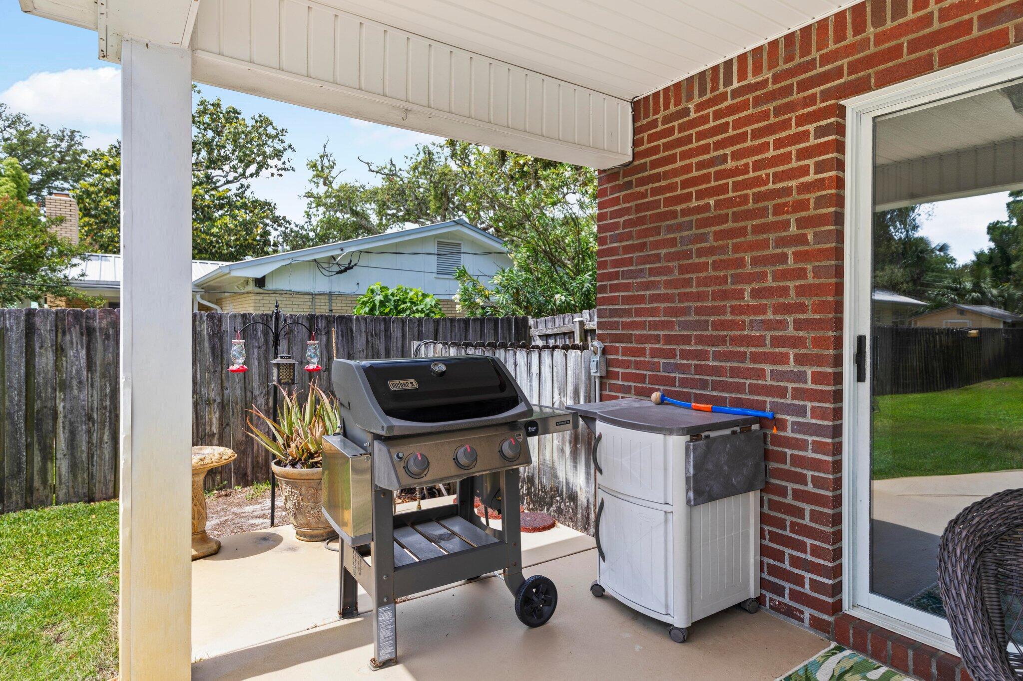 ELLIOTTS POINT 11TH ADDN - Residential