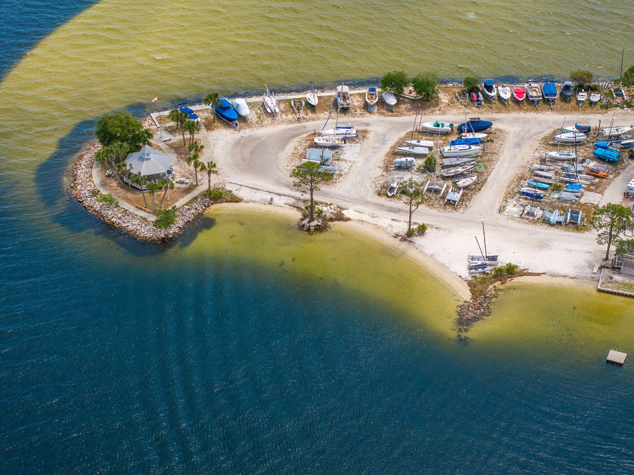 ELLIOTTS POINT 11TH ADDN - Residential