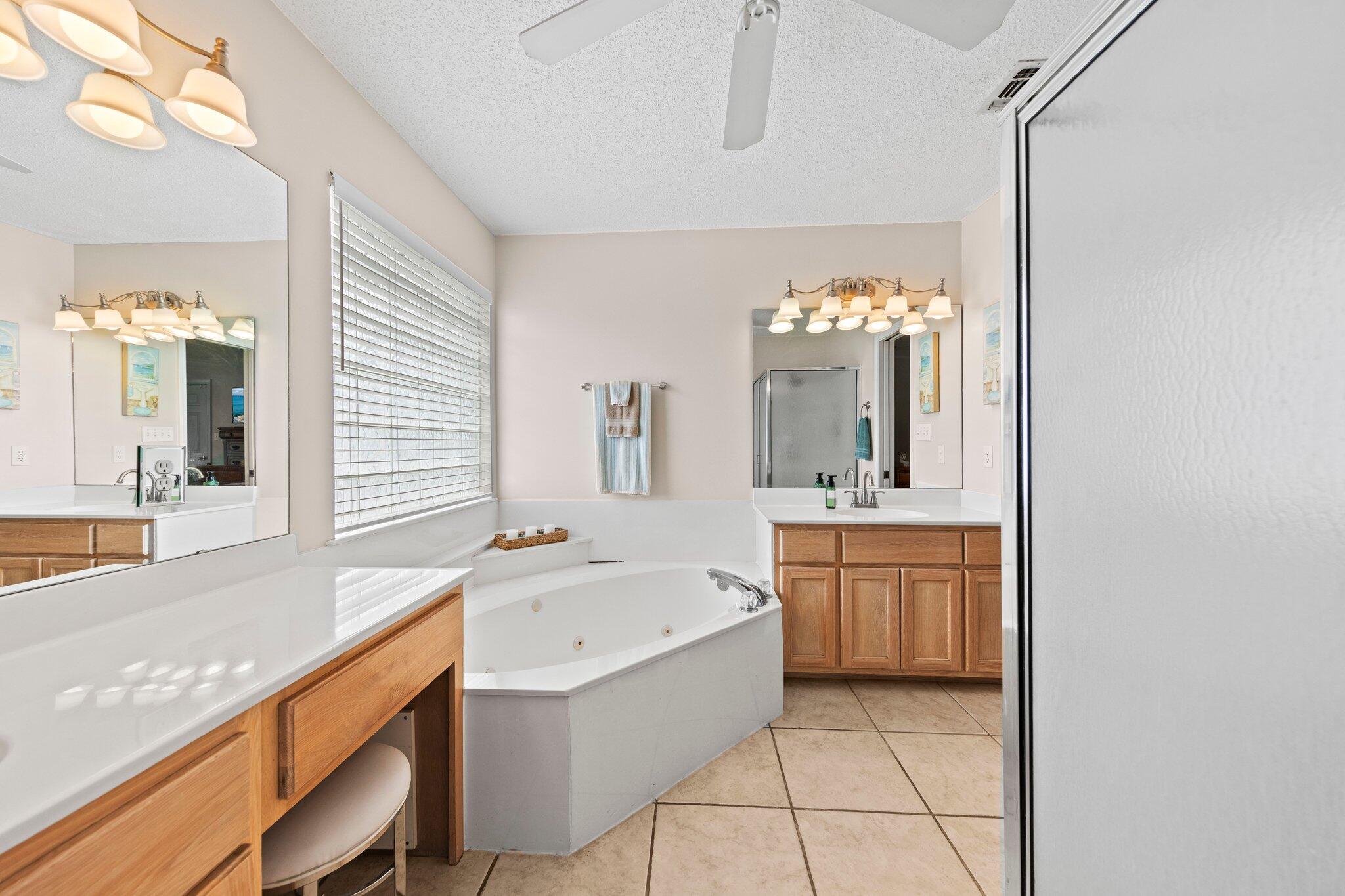 ELLIOTTS POINT 11TH ADDN - Residential