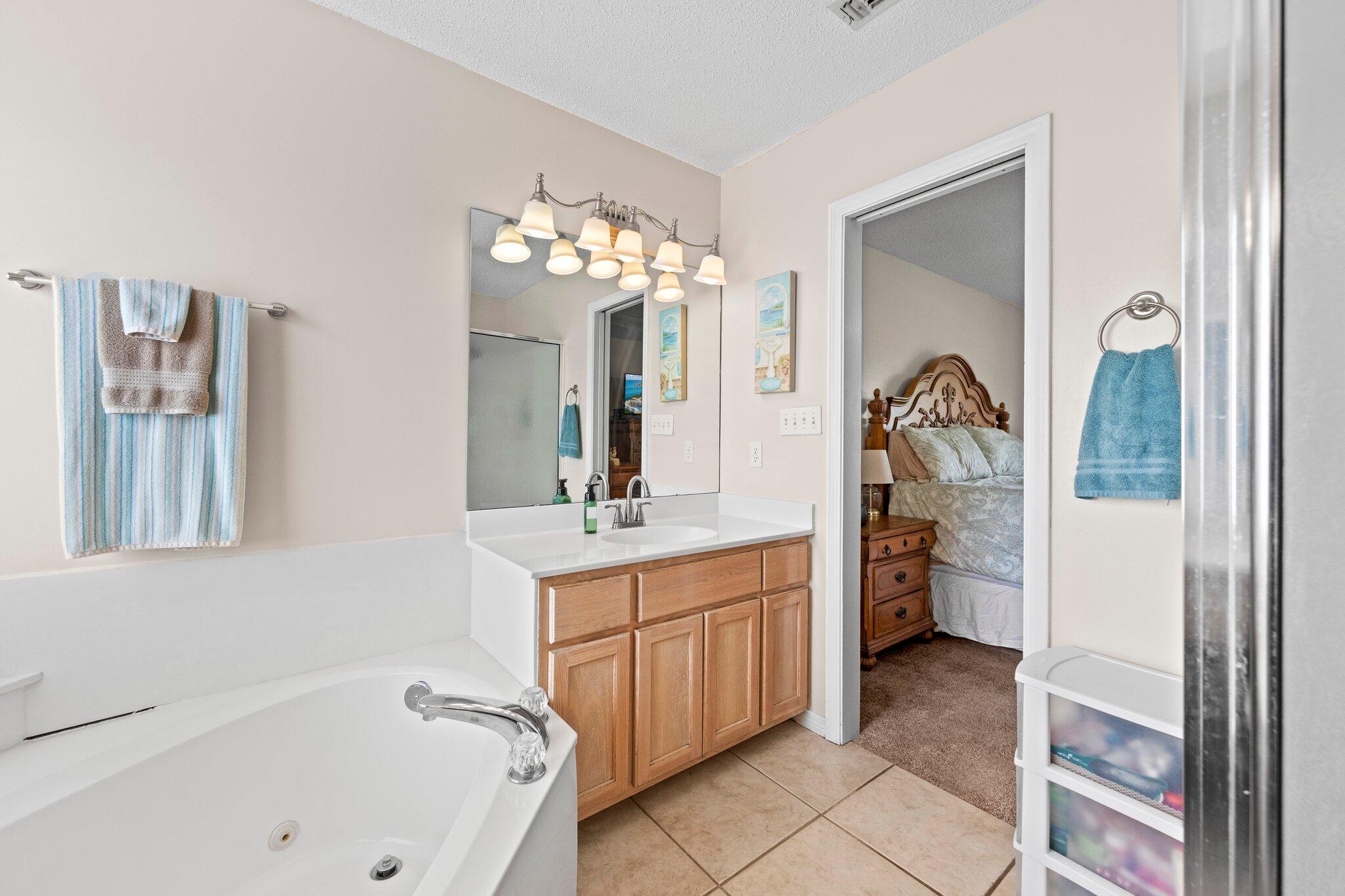 ELLIOTTS POINT 11TH ADDN - Residential