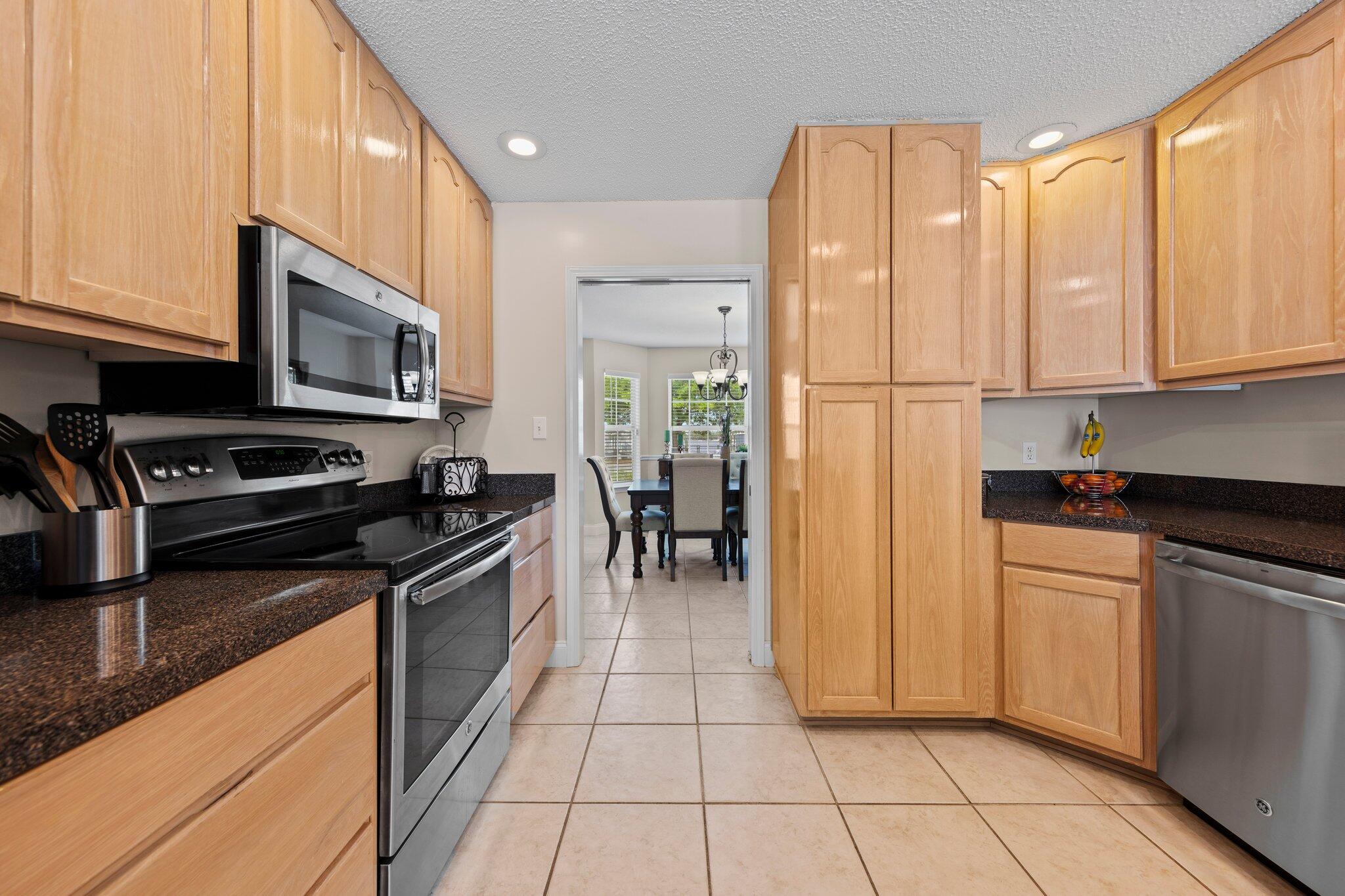 ELLIOTTS POINT 11TH ADDN - Residential