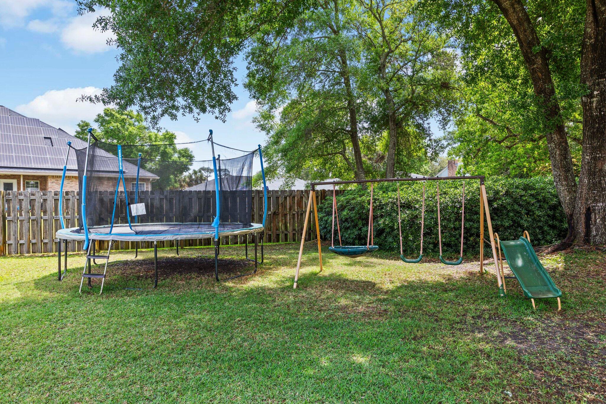 ELLIOTTS POINT 11TH ADDN - Residential
