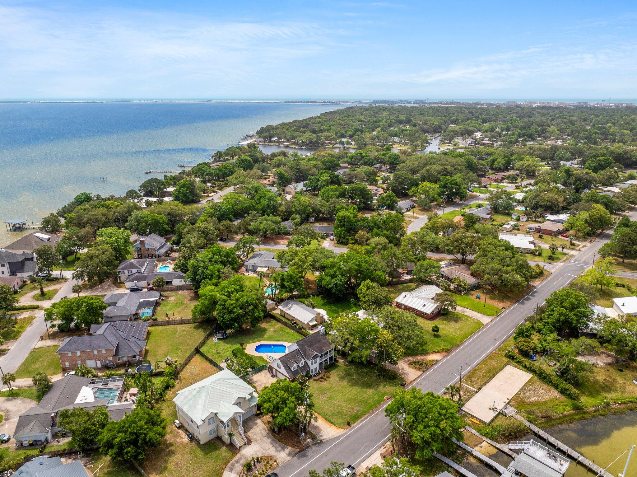 ELLIOTTS POINT 11TH ADDN - Residential