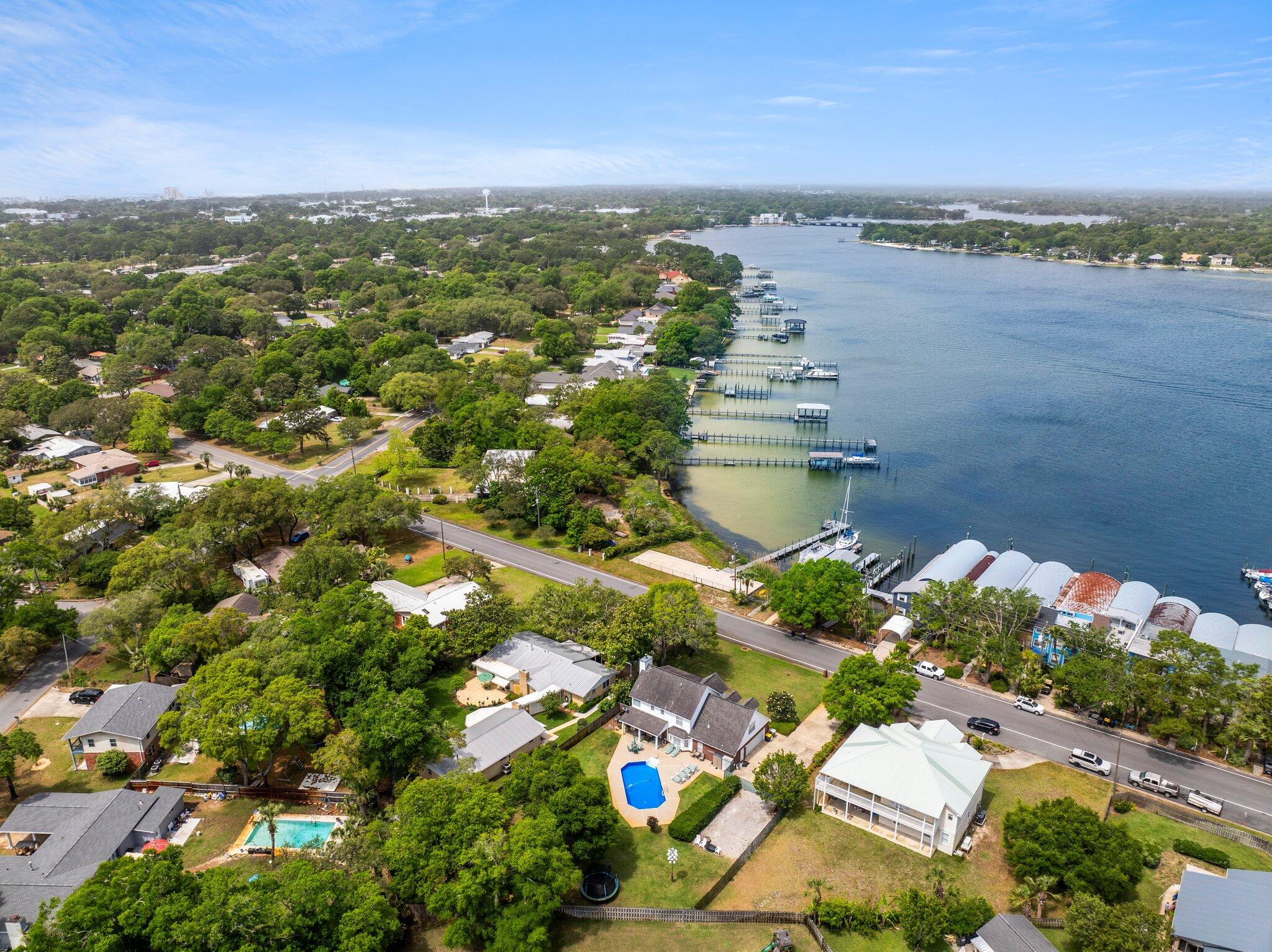 ELLIOTTS POINT 11TH ADDN - Residential