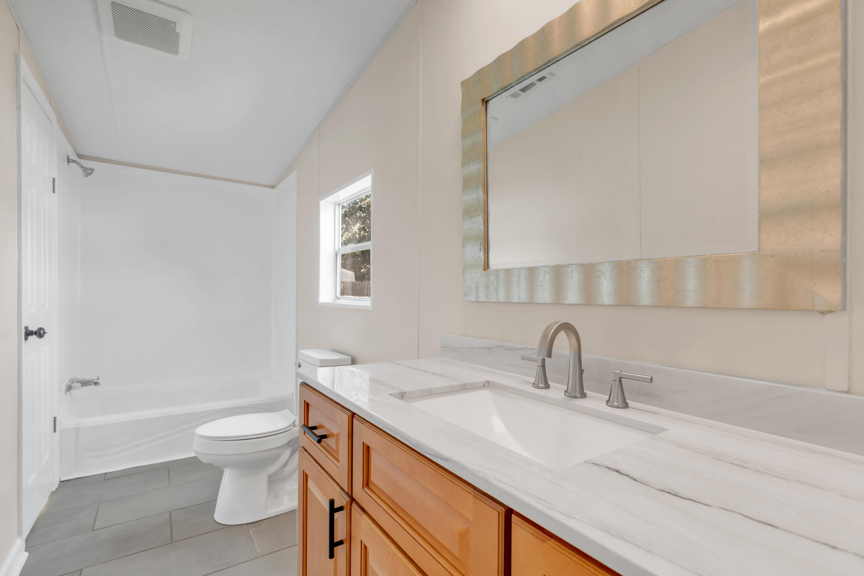 CASA LOMA S/D 1ST ADDN - Residential