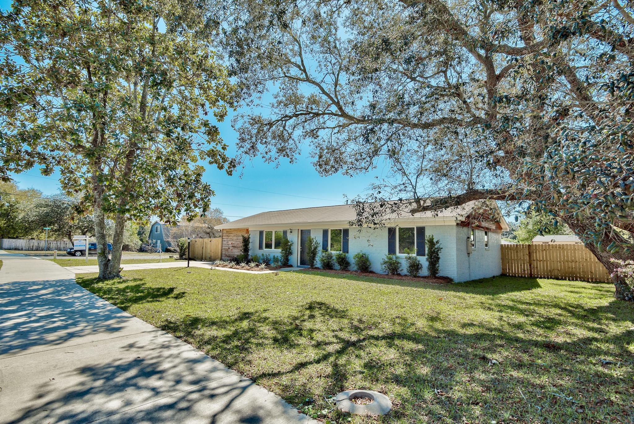 EASTWOOD 1ST ADDN - Residential